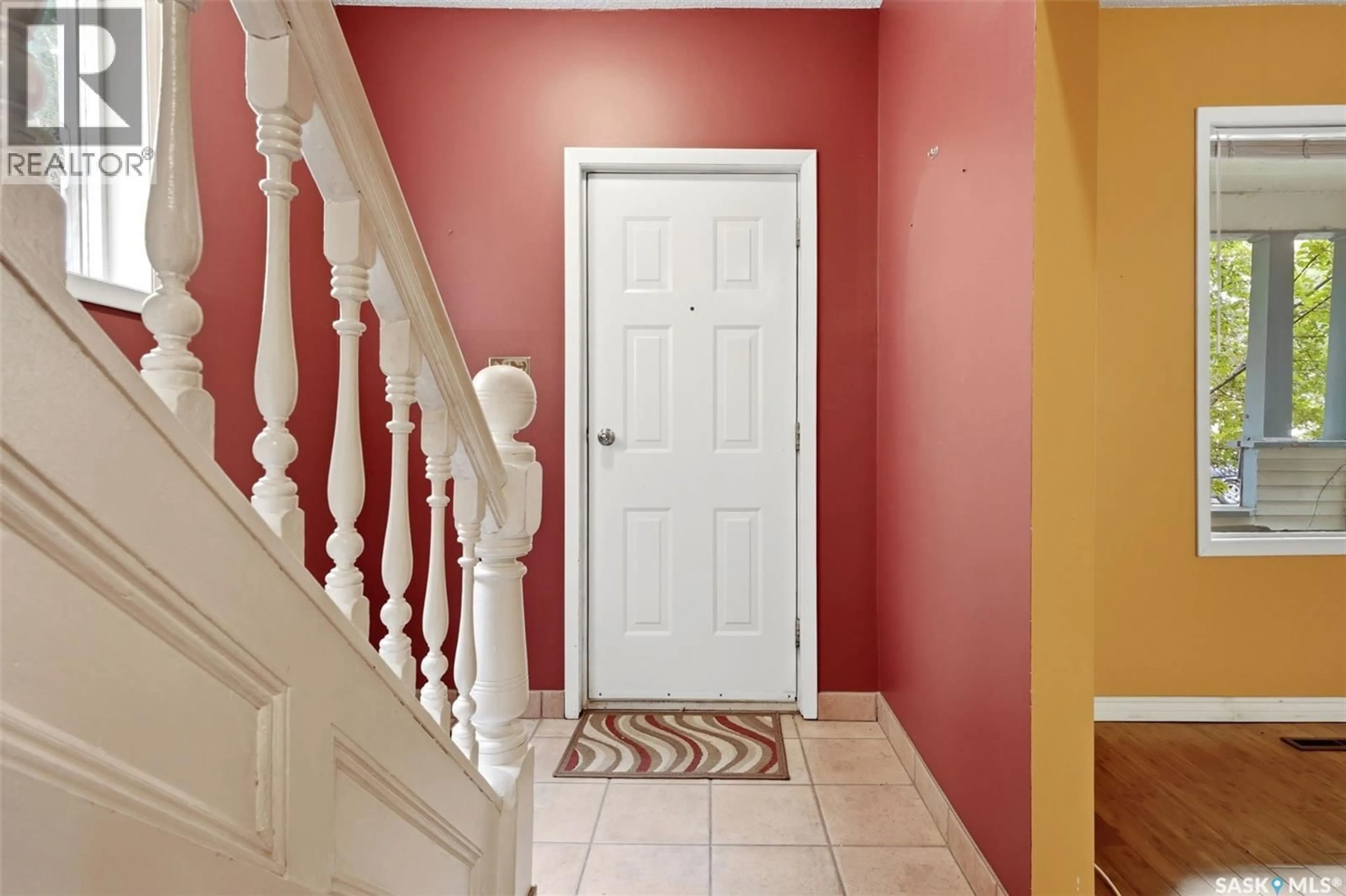 Indoor entryway for 2242 ANGUS STREET, Regina Saskatchewan S4T2A2
