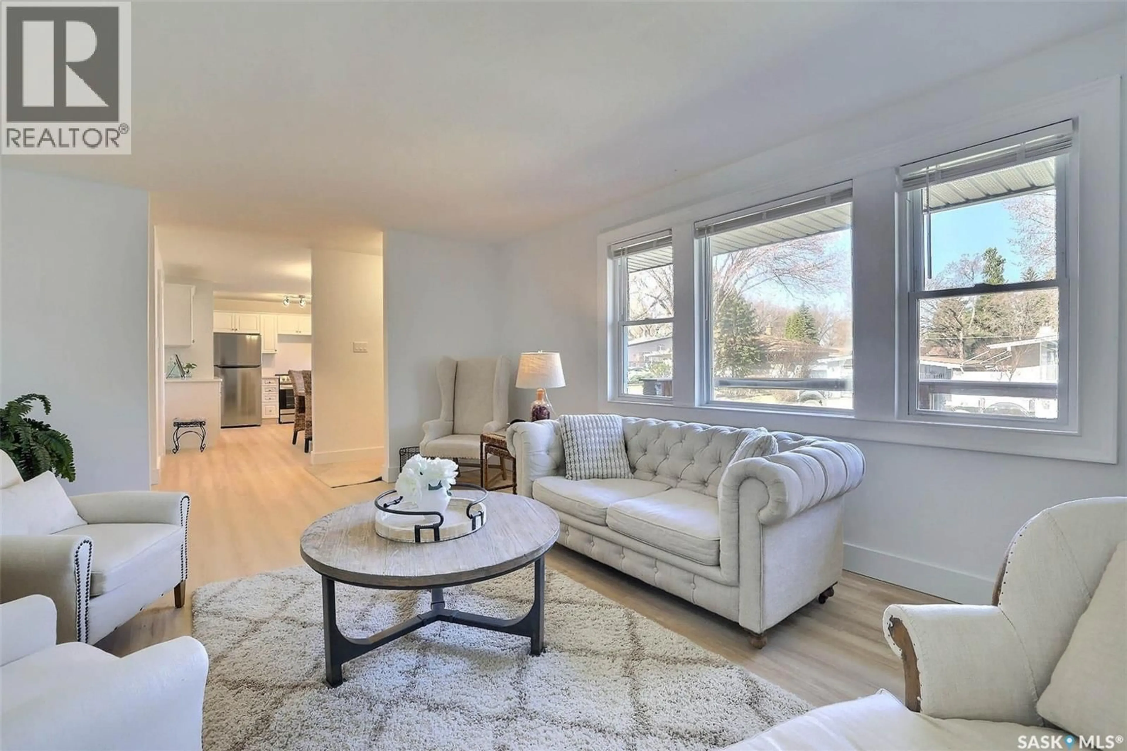 Living room with furniture, unknown for 1409 SHANNON ROAD, Regina Saskatchewan S4S5L4