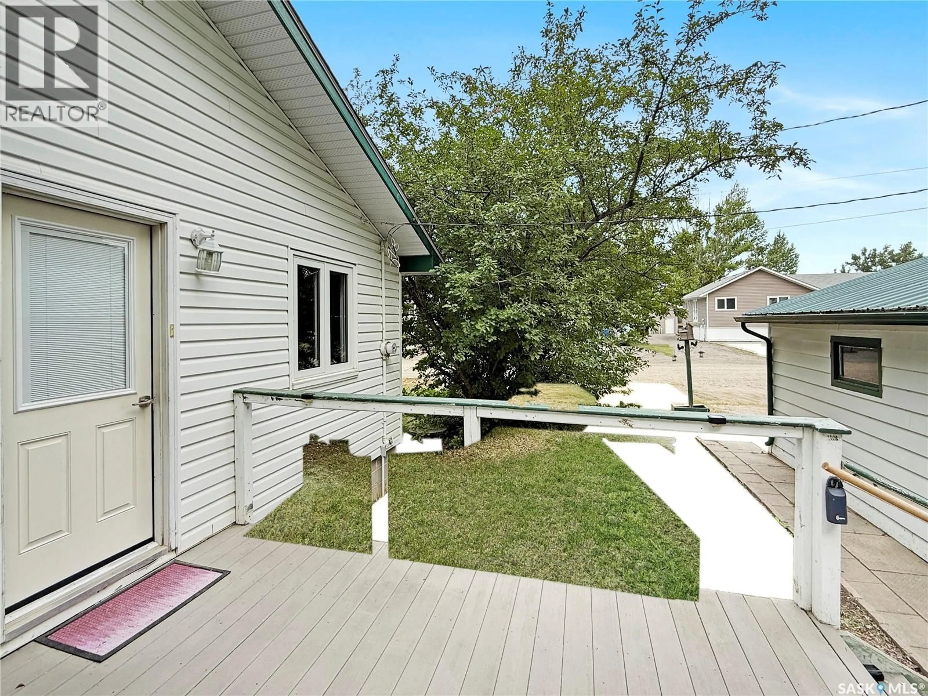 Patio, unknown for 170 BROWNLEE AVENUE, Mclean Saskatchewan S0G3E0