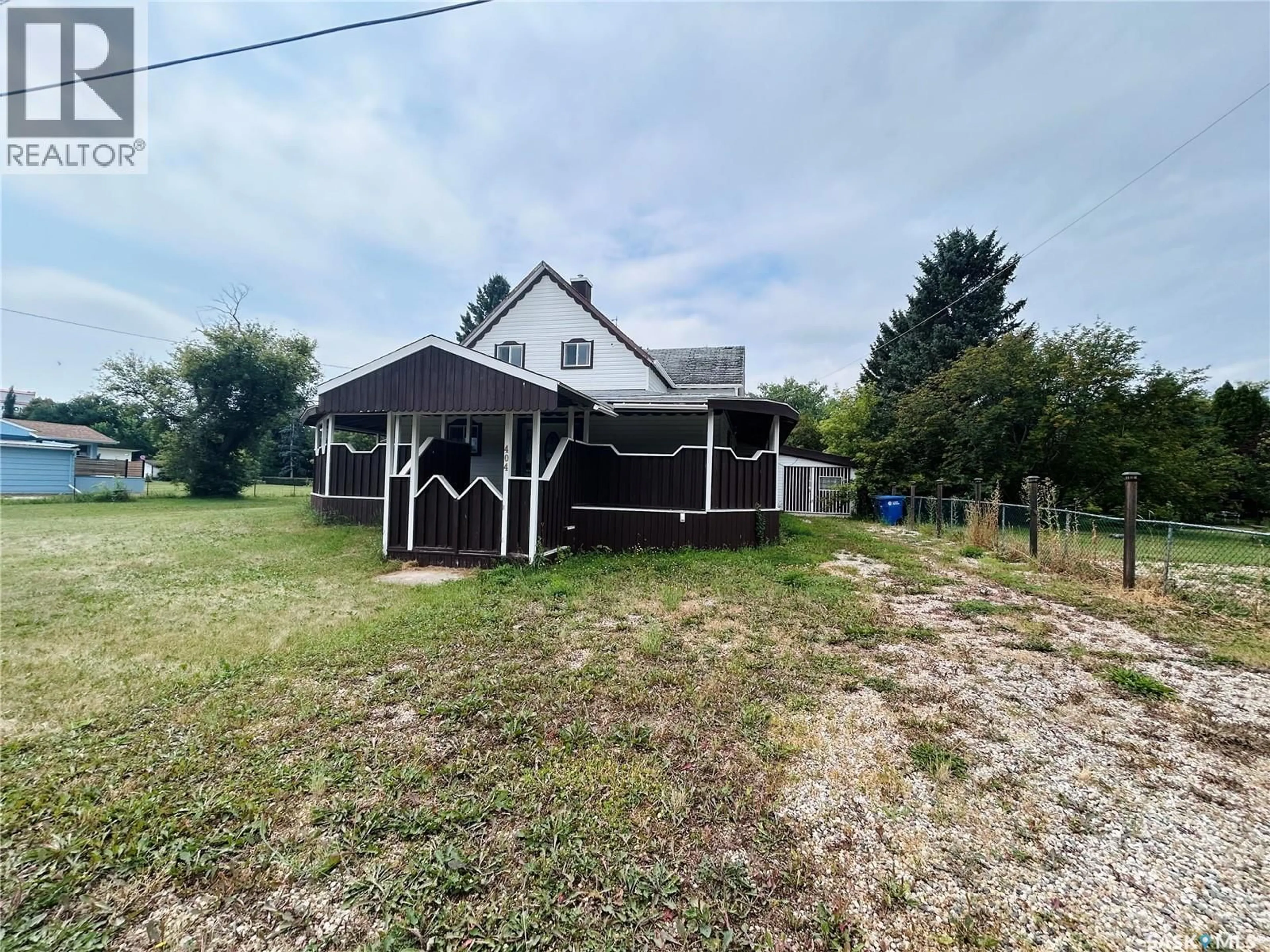 A pic from outside/outdoor area/front of a property/back of a property/a pic from drone, building for 404 STELLA STREET, Grenfell Saskatchewan S0G5L0