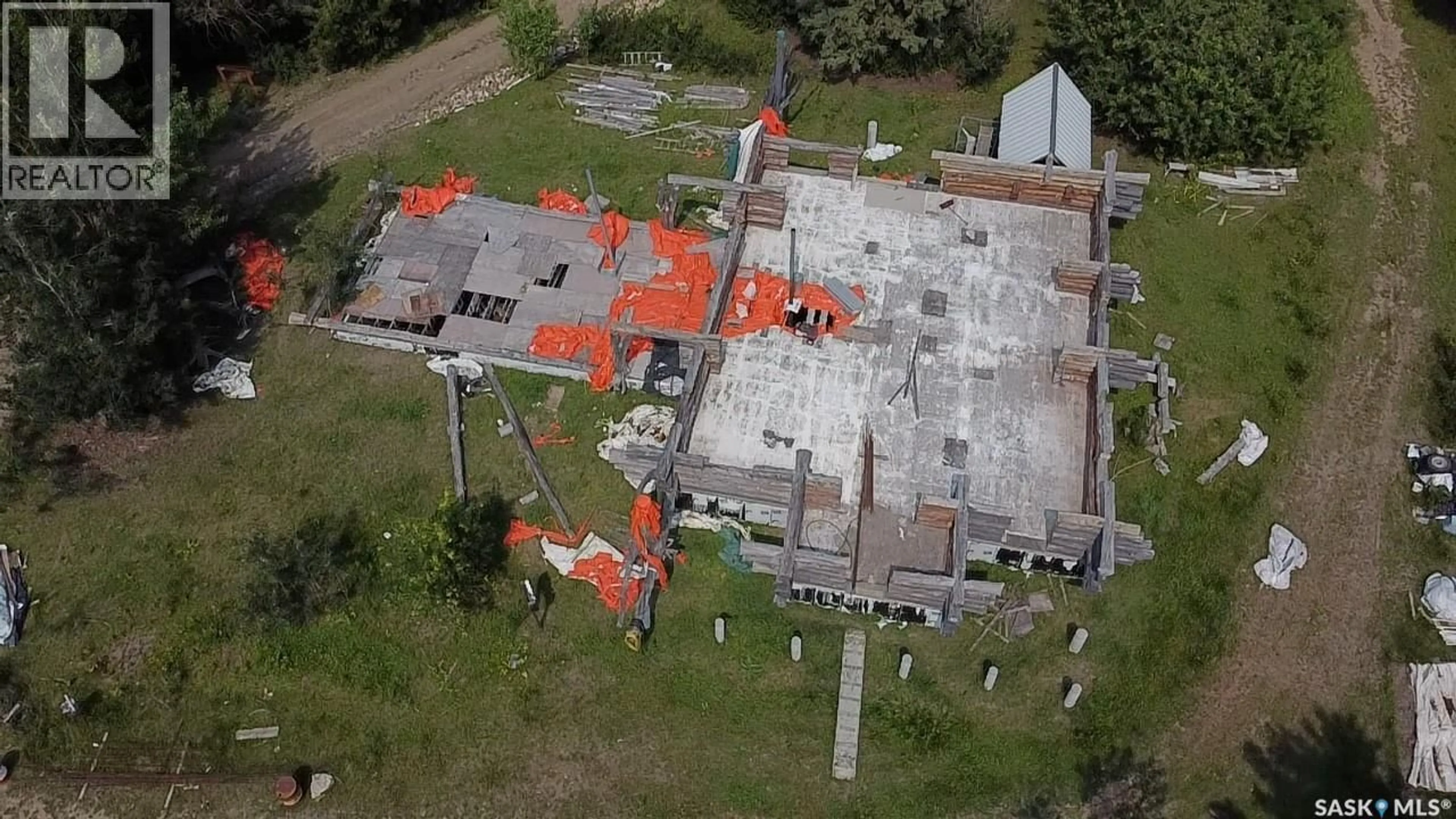 A pic from outside/outdoor area/front of a property/back of a property/a pic from drone, building for POTT ACREAGE, Connaught Rm No. 457 Saskatchewan S0E1T0