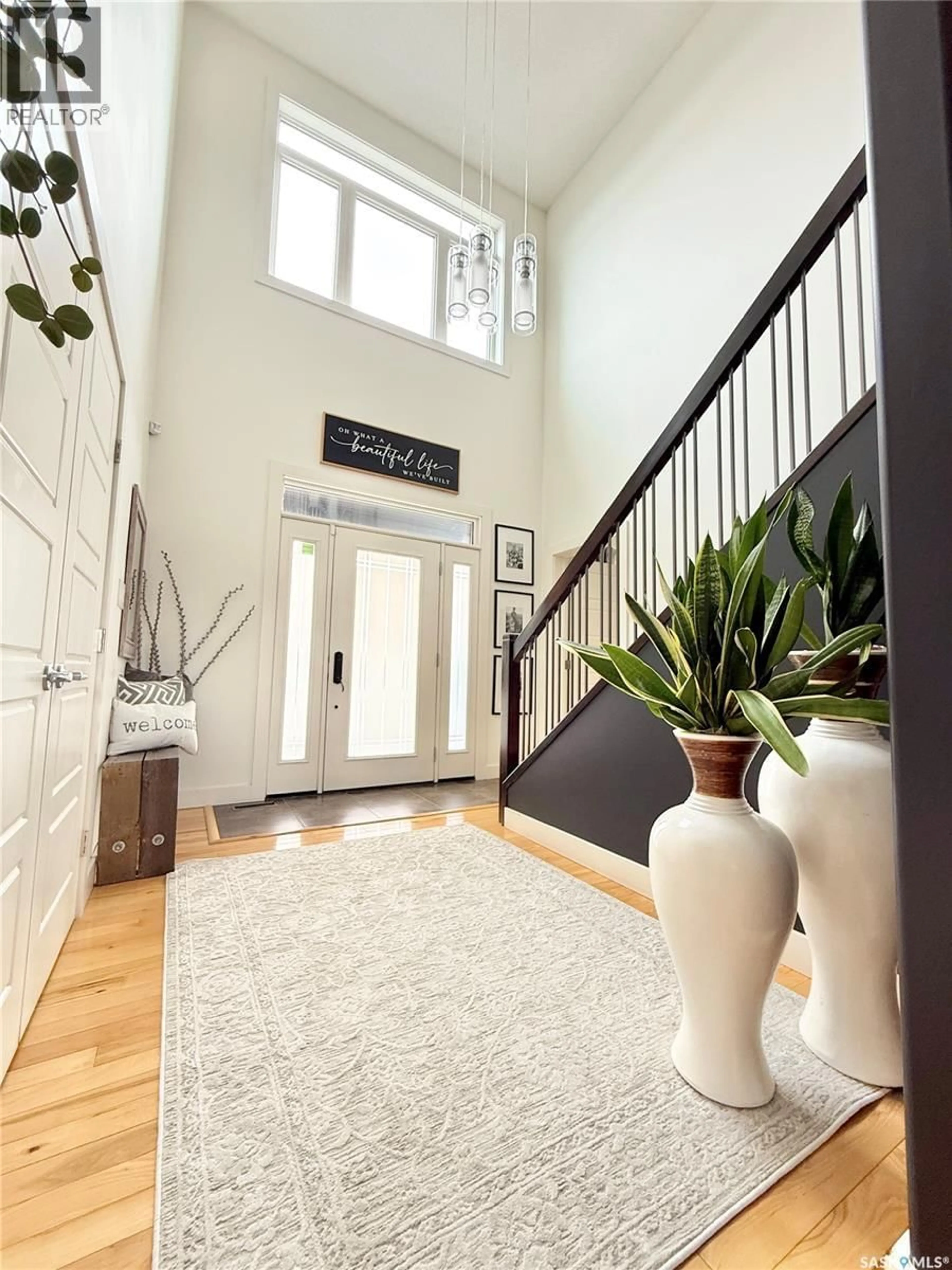 Indoor entryway for 505 BROWN CRESCENT, Weyburn Saskatchewan S4H0M9