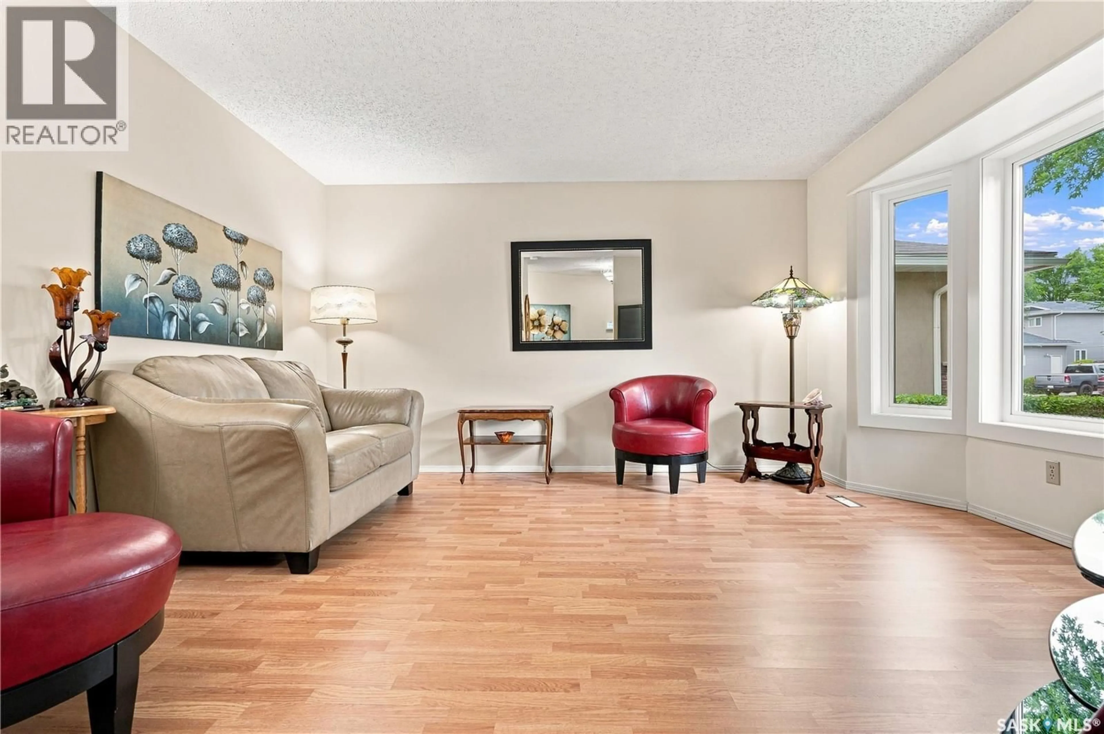 Living room with furniture, unknown for 619 ADDIE CRESCENT, Saskatoon Saskatchewan S7N3K6