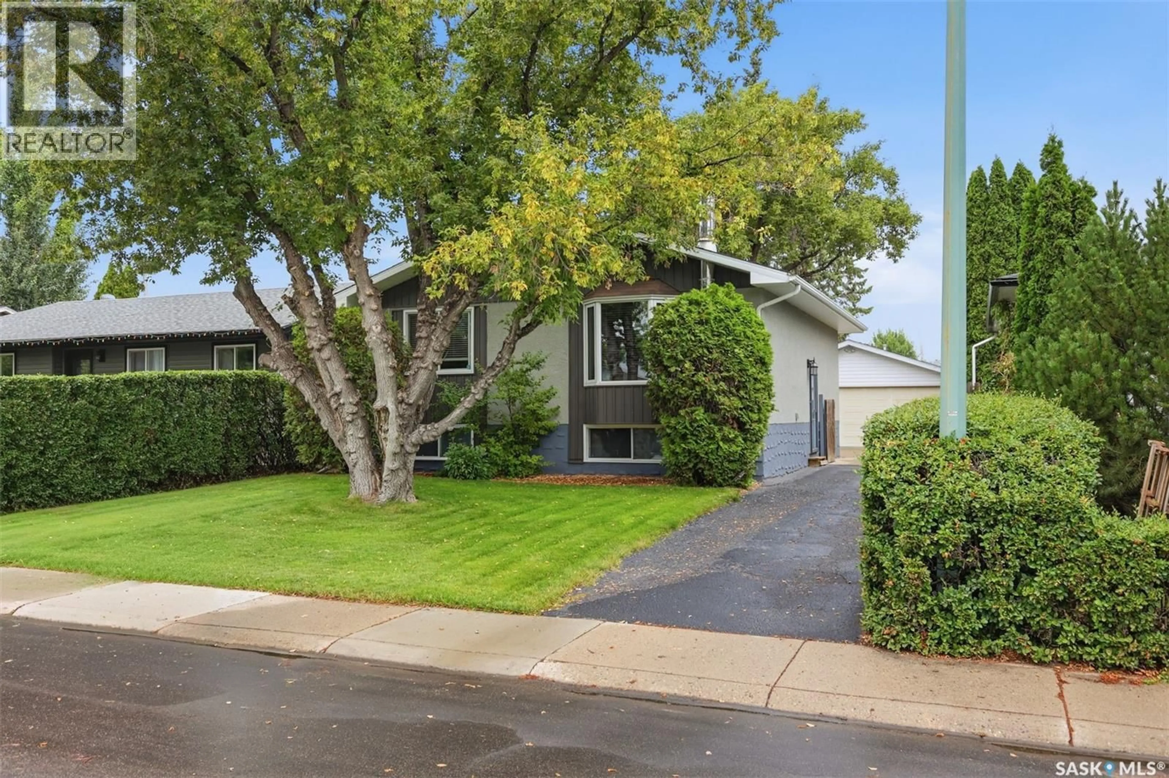Unknown for 210 LLOYD CRESCENT, Saskatoon Saskatchewan S7L4Z1