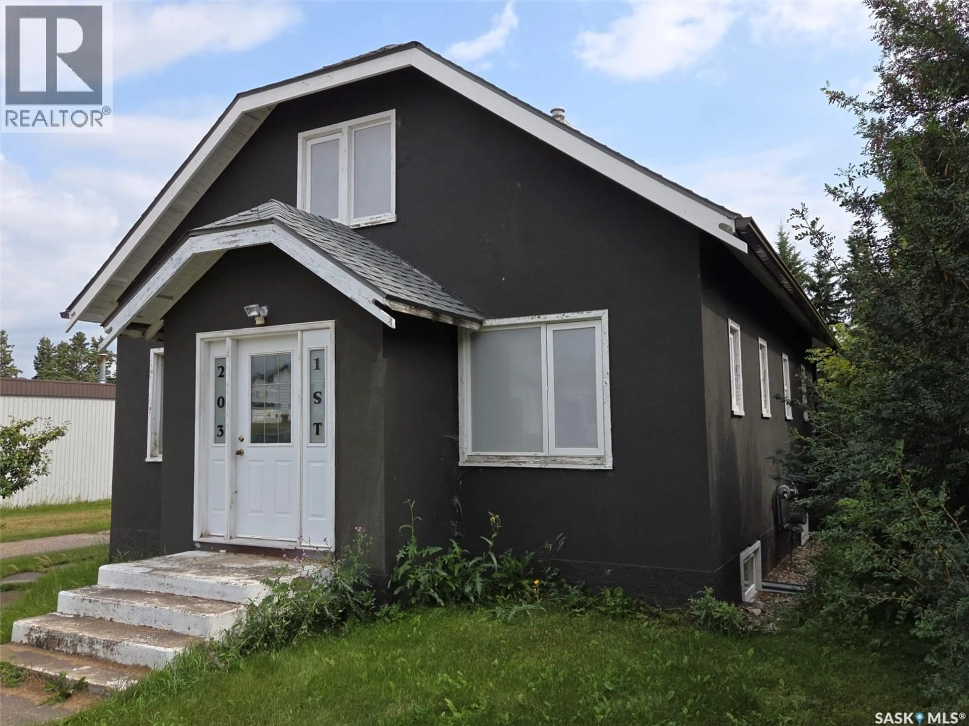 Home with vinyl exterior material, street for S - 203 1ST STREET, Middle Lake Saskatchewan S0K2X0