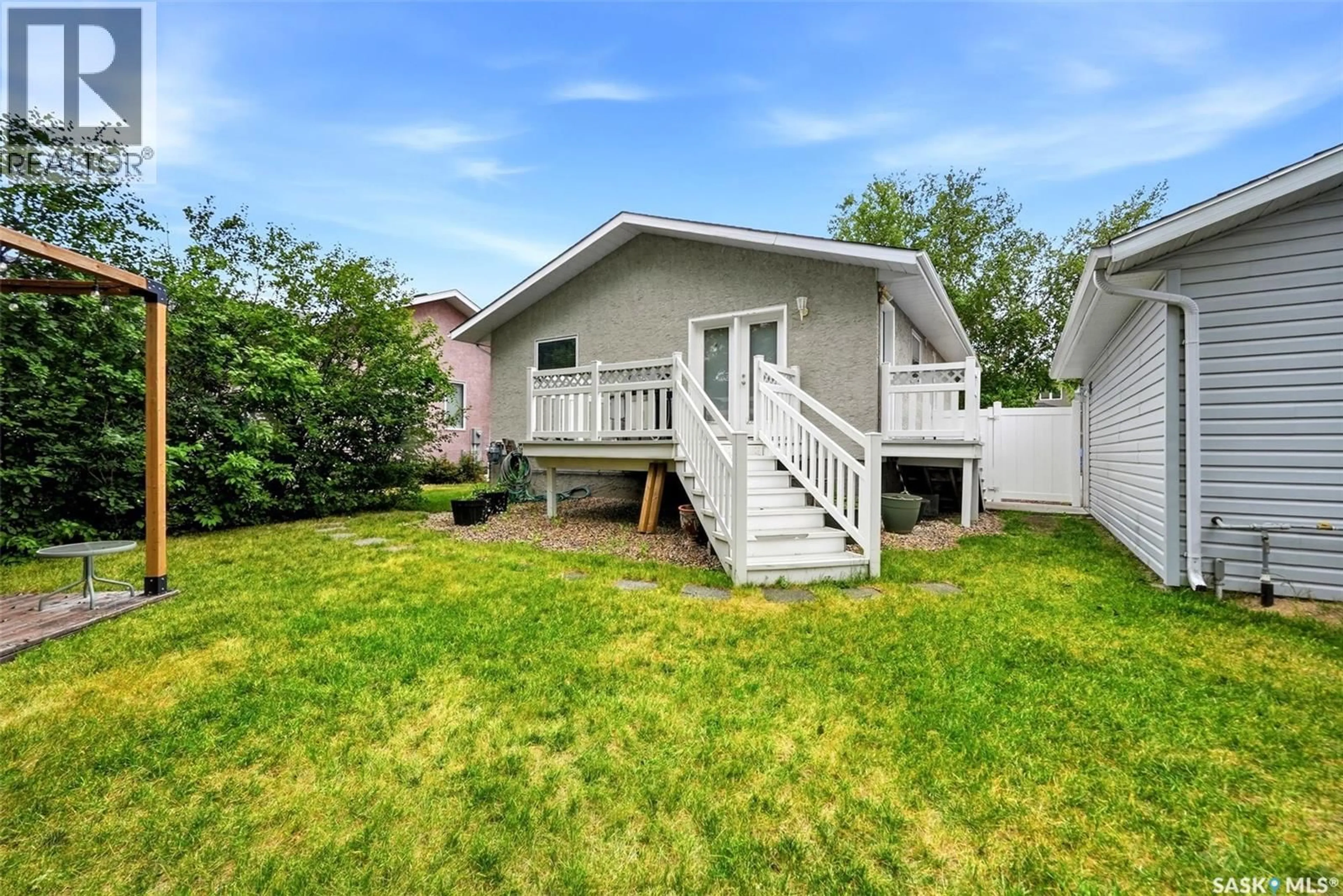 Home with vinyl exterior material, street for 42 WAGNER BAY, Balgonie Saskatchewan S0G0E0