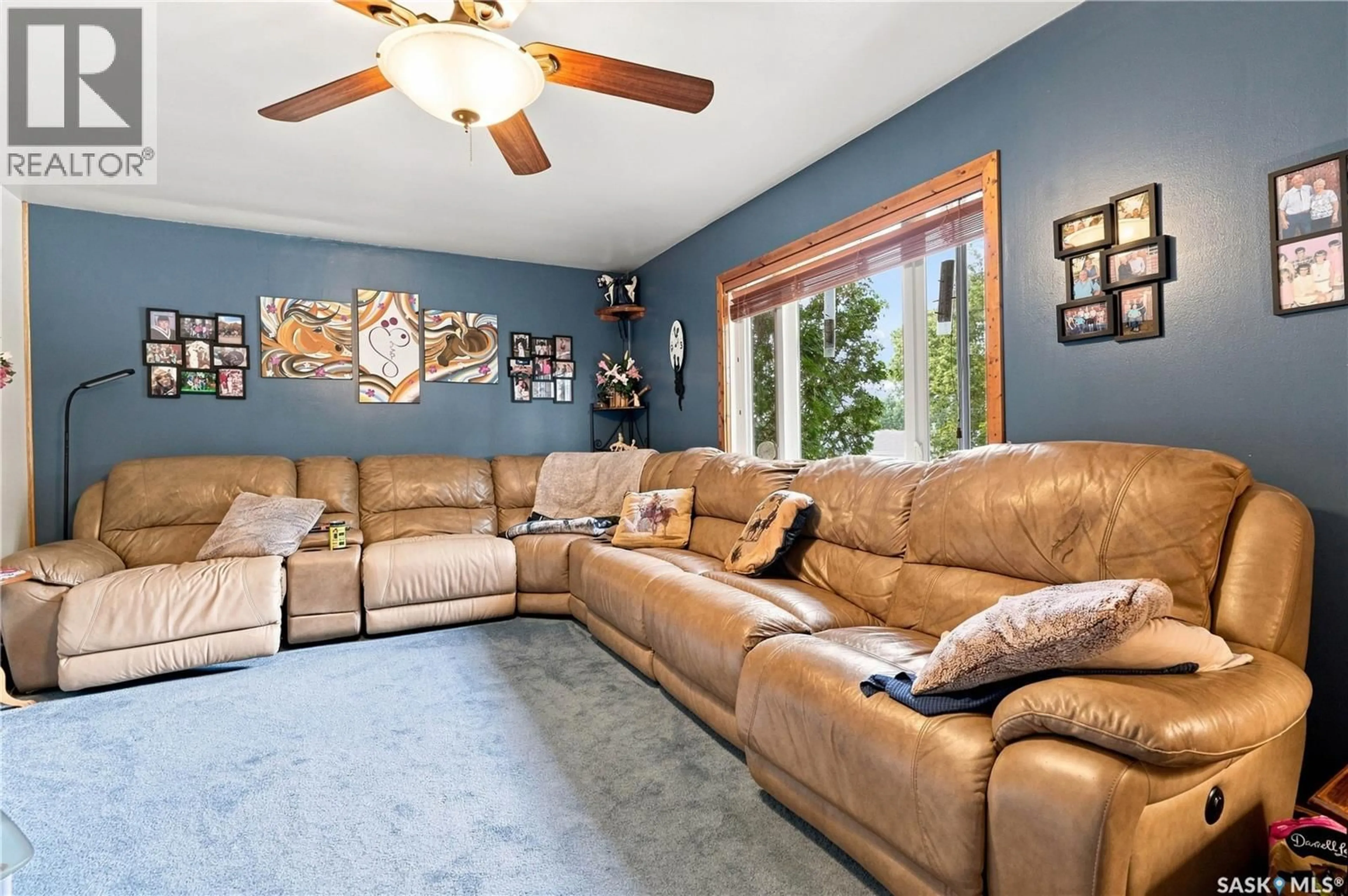 Living room with furniture, unknown for BLUE ACREAGE, Corman Park Rm No. 344 Saskatchewan S0K0Y0