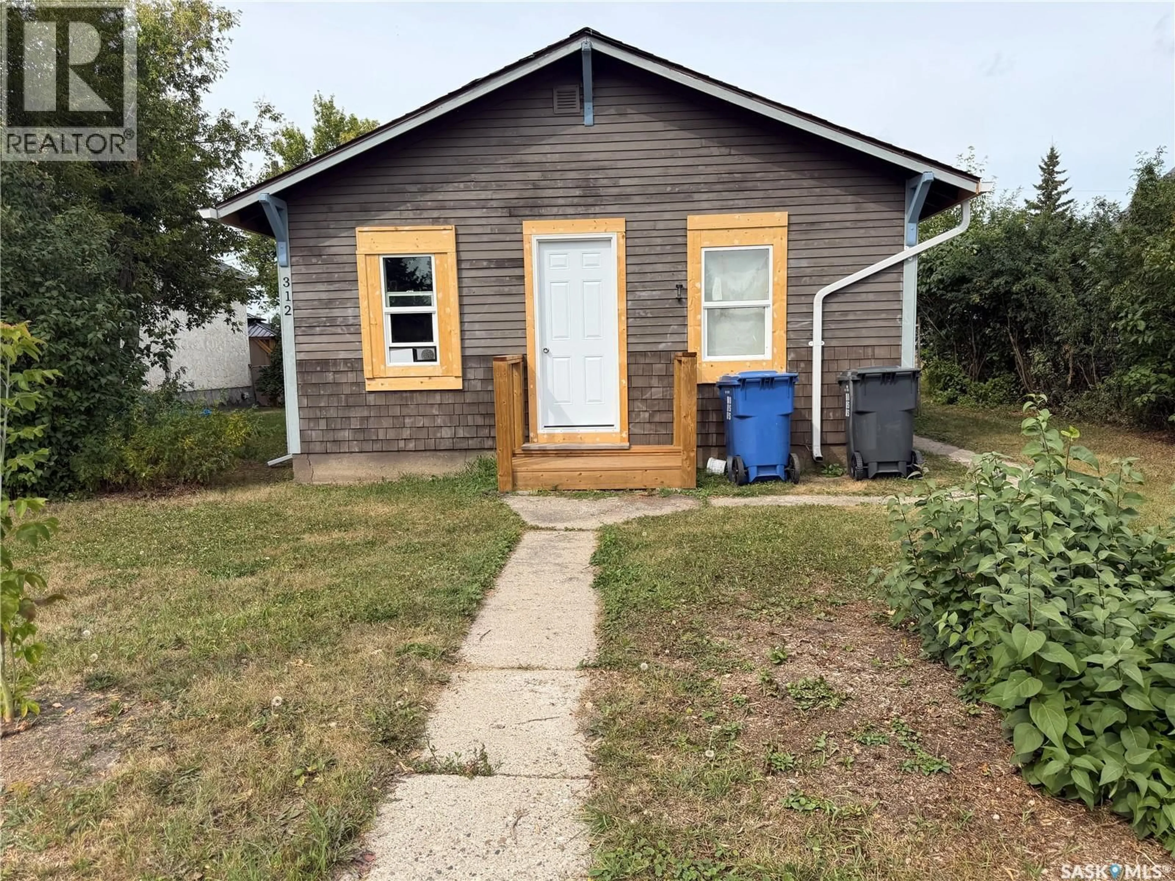 Shed for 312 7TH AVENUE, Melville Saskatchewan S0A2P0
