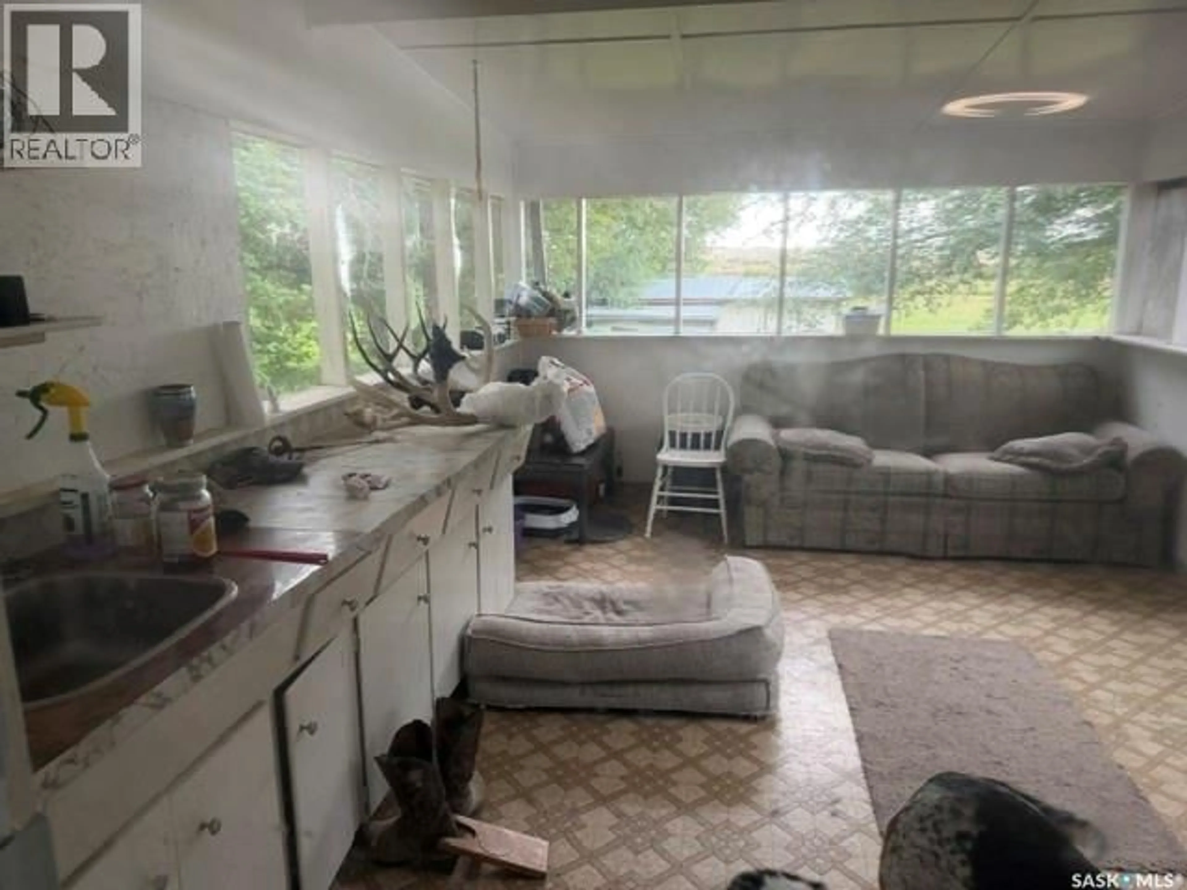 A pic of a room for 205 3RD AVENUE, Young Saskatchewan S0K4Y0