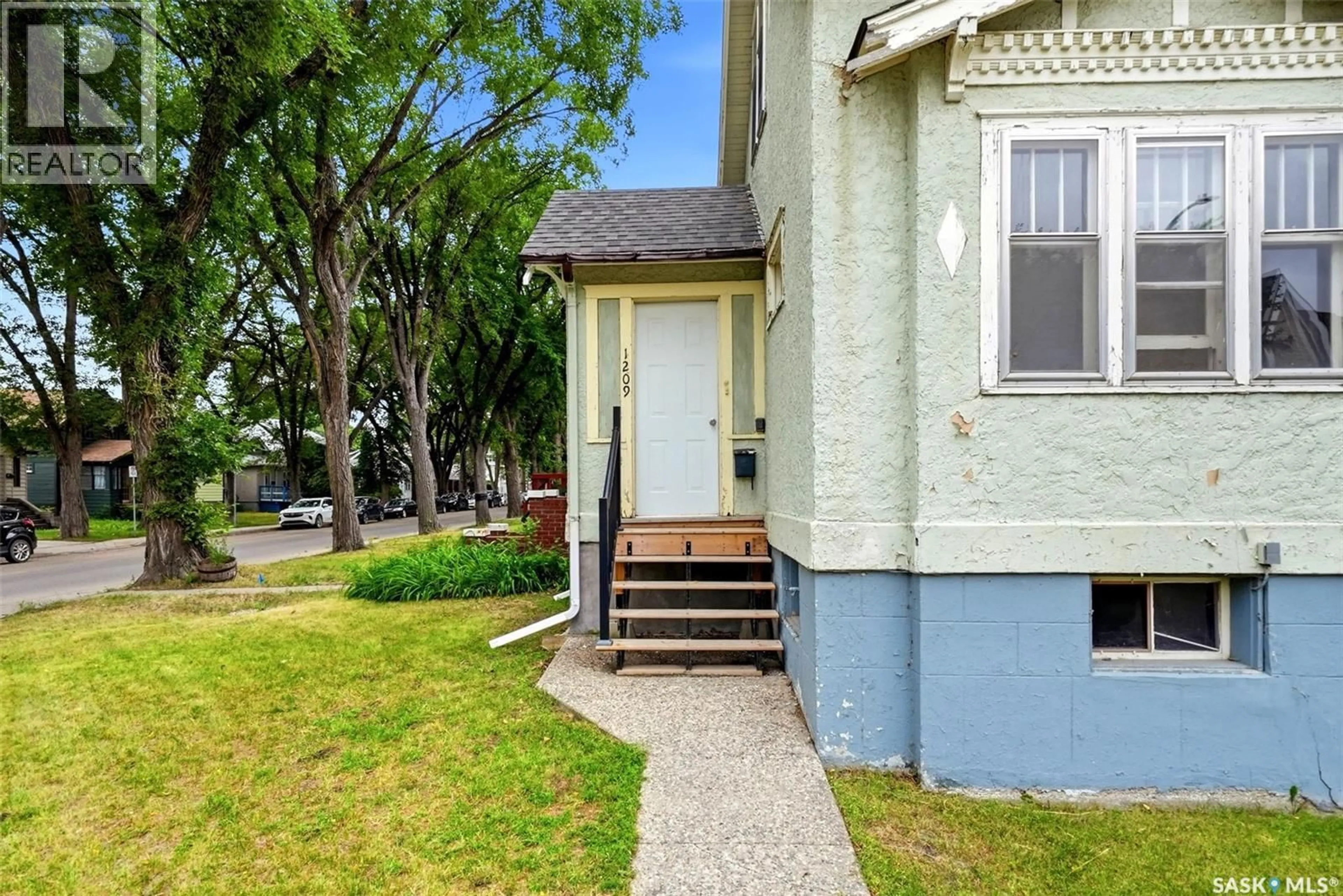Unknown for 1209 14TH AVENUE, Regina Saskatchewan S4P0W4