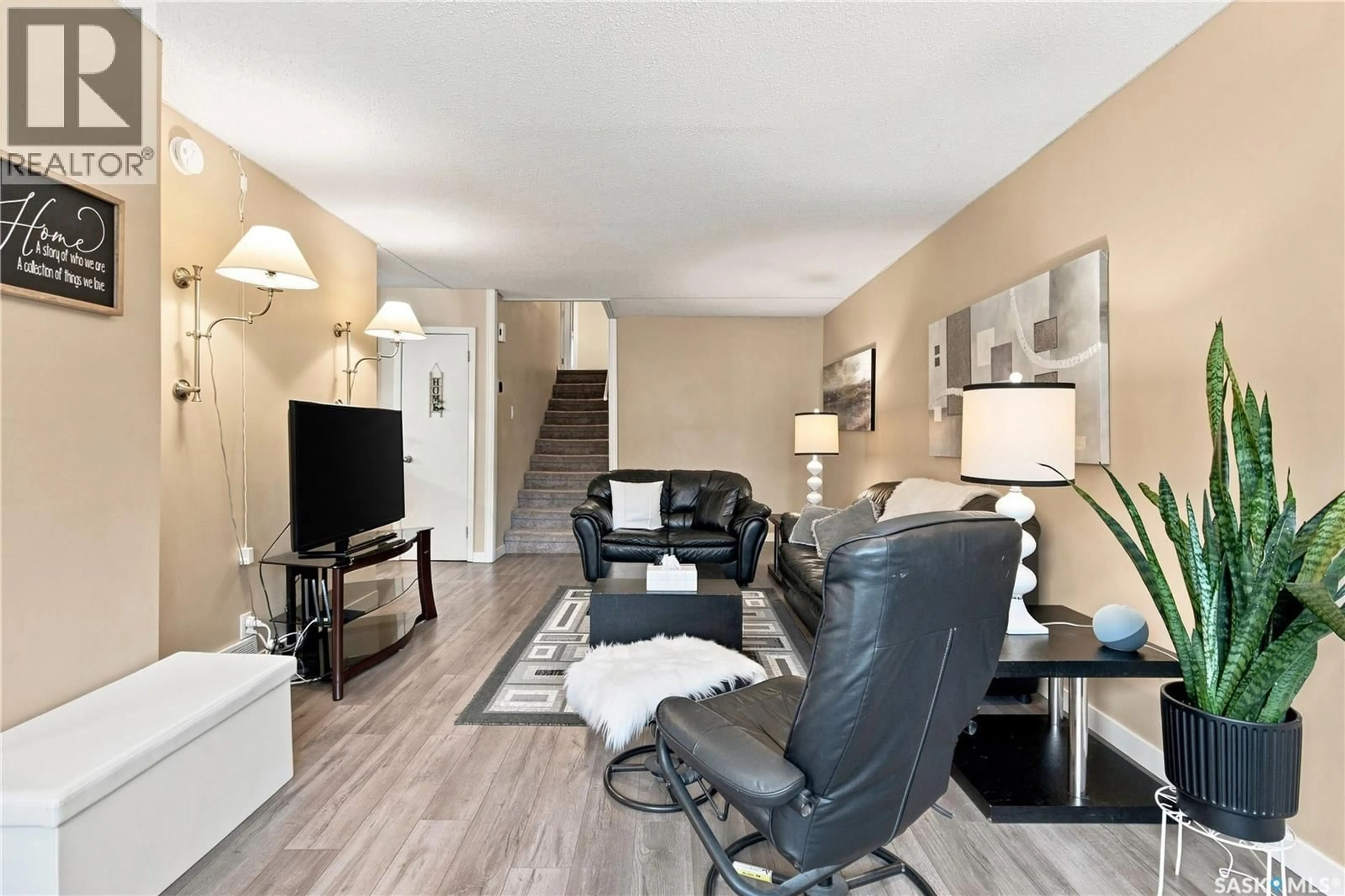 Living room with furniture, unknown for 80 SPENCE STREET, Regina Saskatchewan S4S4H4