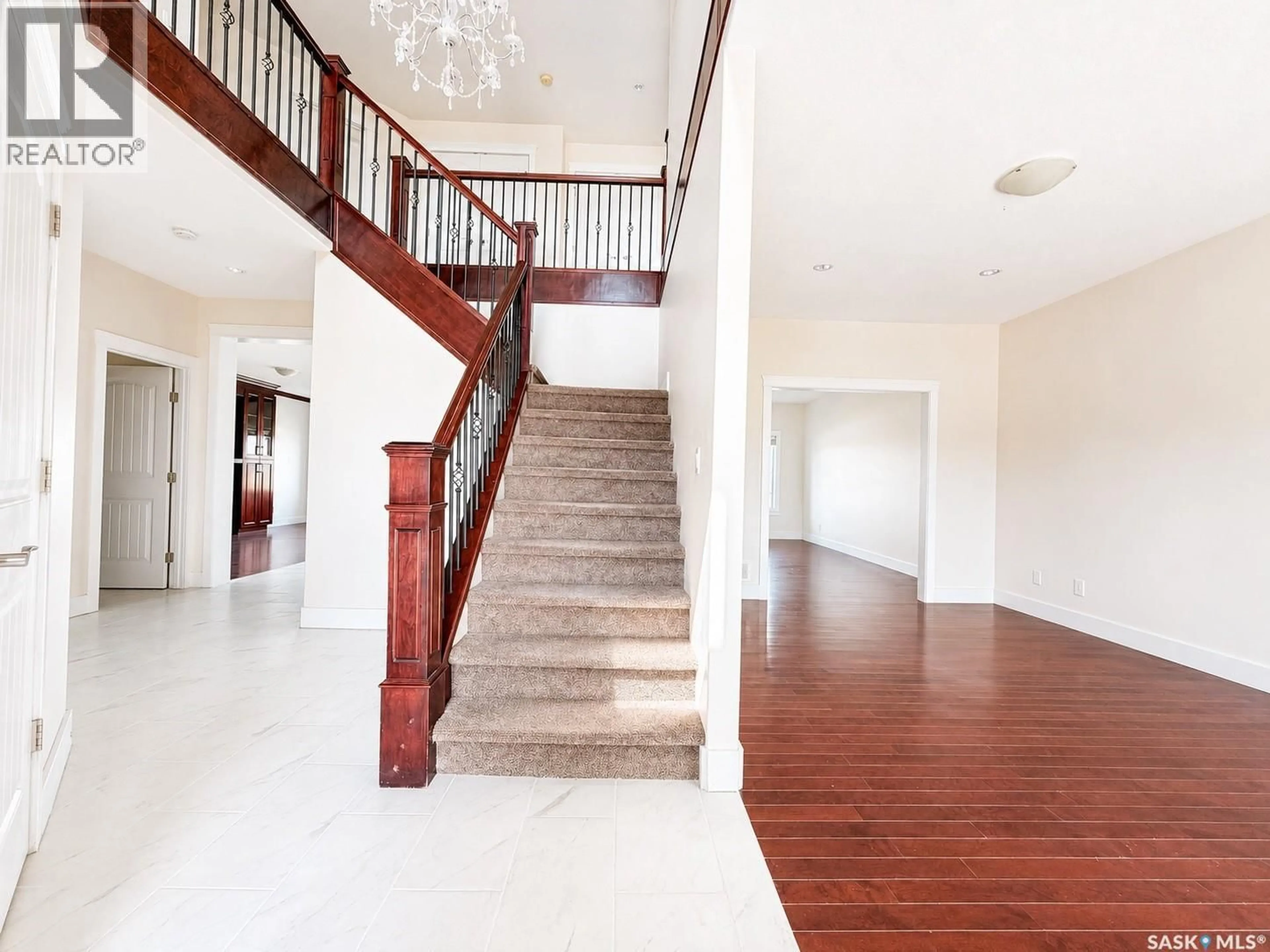 Indoor foyer for 6 MCKENZIE LANDING, White City Saskatchewan S4L0B2