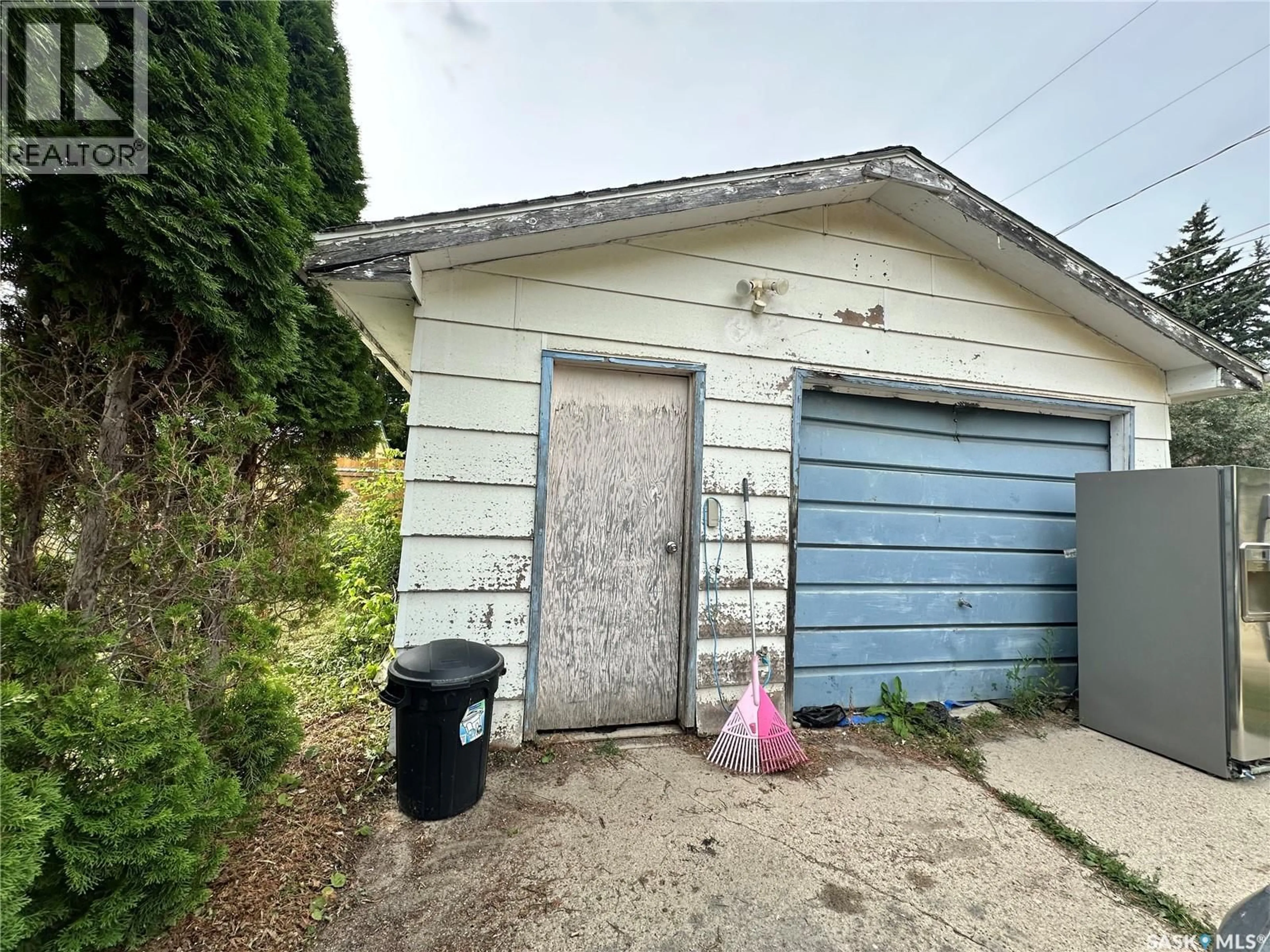 Shed for 118 5TH AVENUE, Melville Saskatchewan S0A2P0