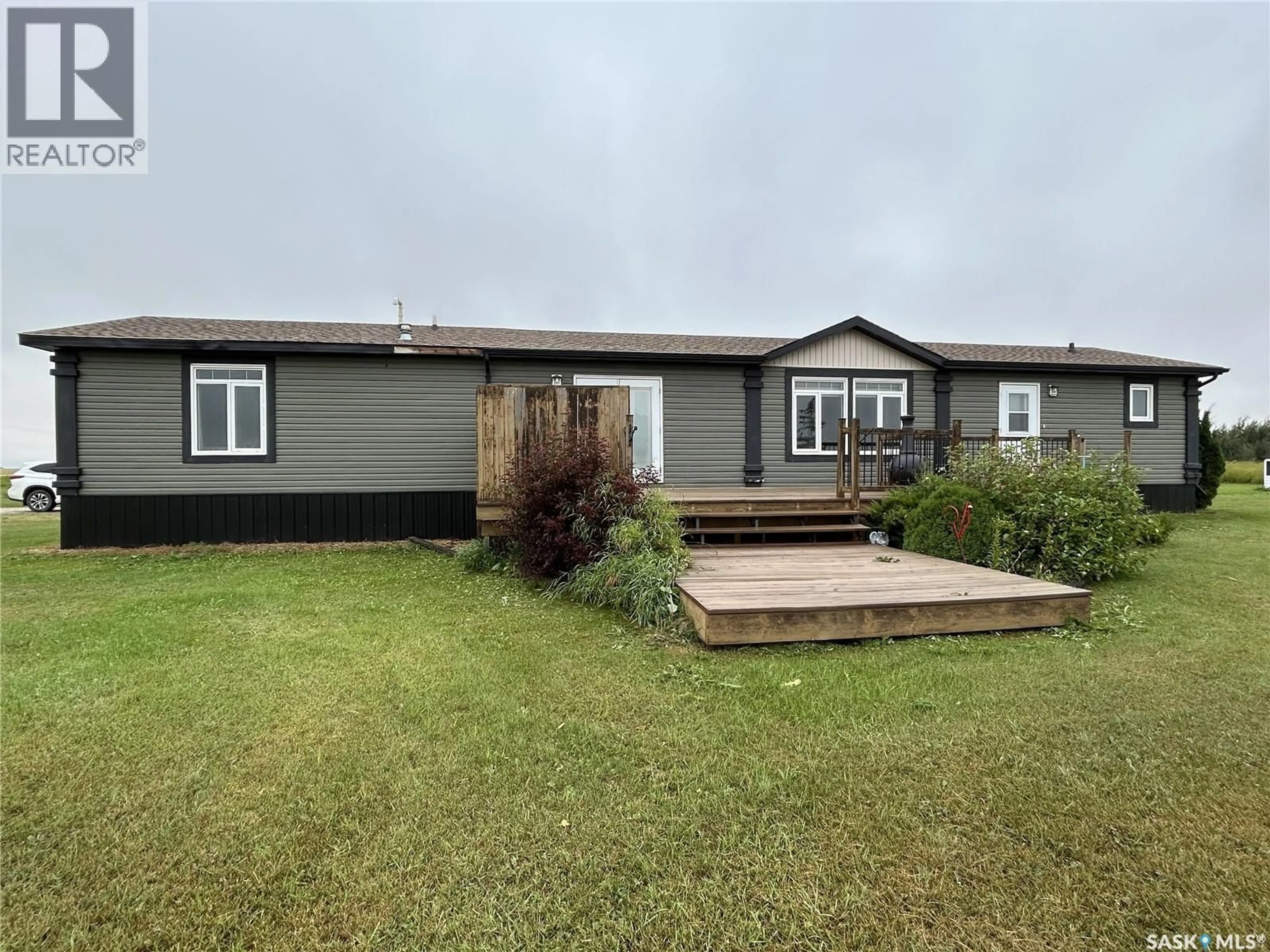 A pic from outside/outdoor area/front of a property/back of a property/a pic from drone, unknown for BENSON ACREAGE, Benson Rm No. 35 Saskatchewan S0C0L0