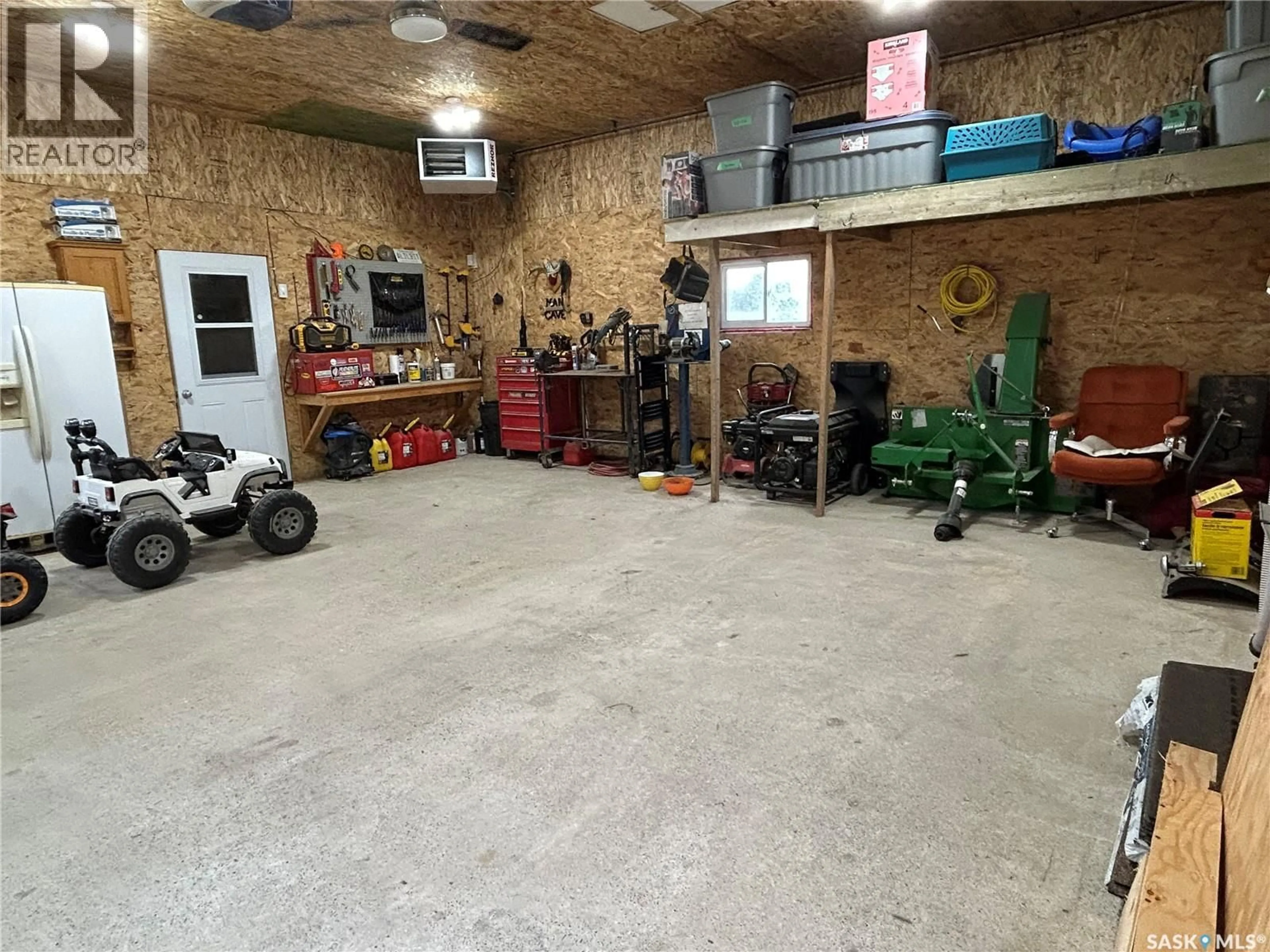 Indoor garage for BENSON ACREAGE, Benson Rm No. 35 Saskatchewan S0C0L0