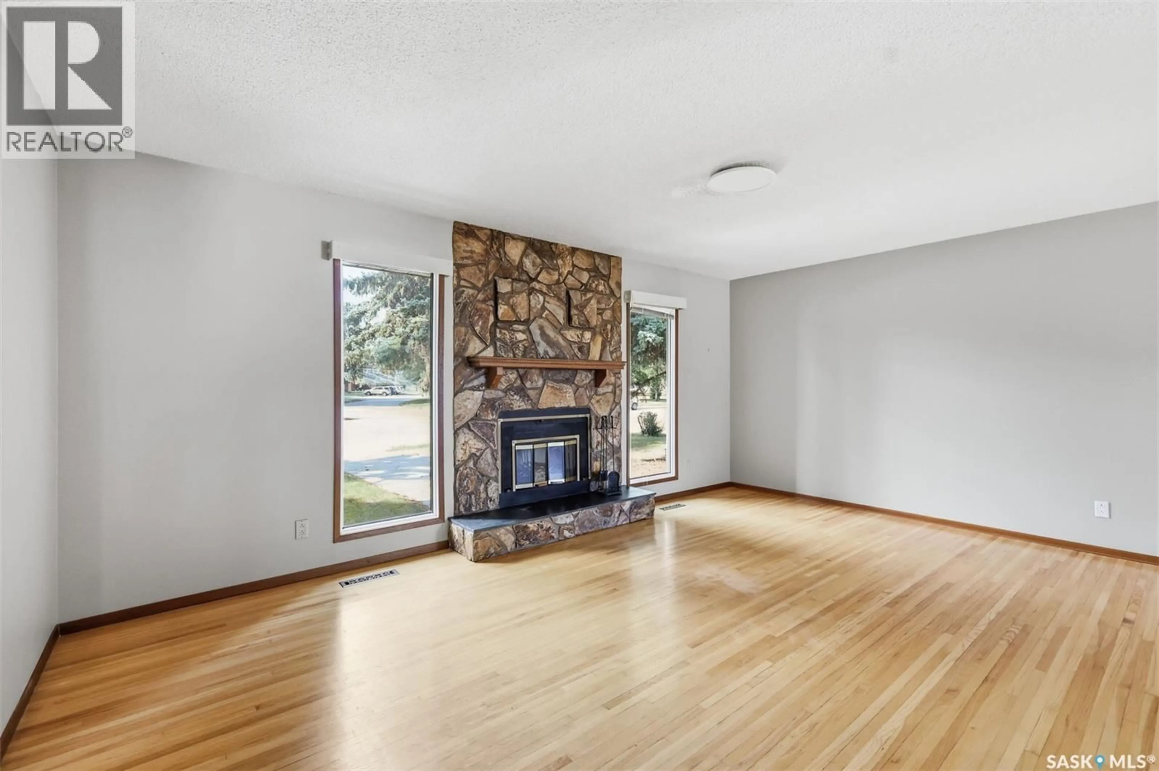 Unknown for 2509 TAYLOR STREET, Saskatoon Saskatchewan S7H1W9