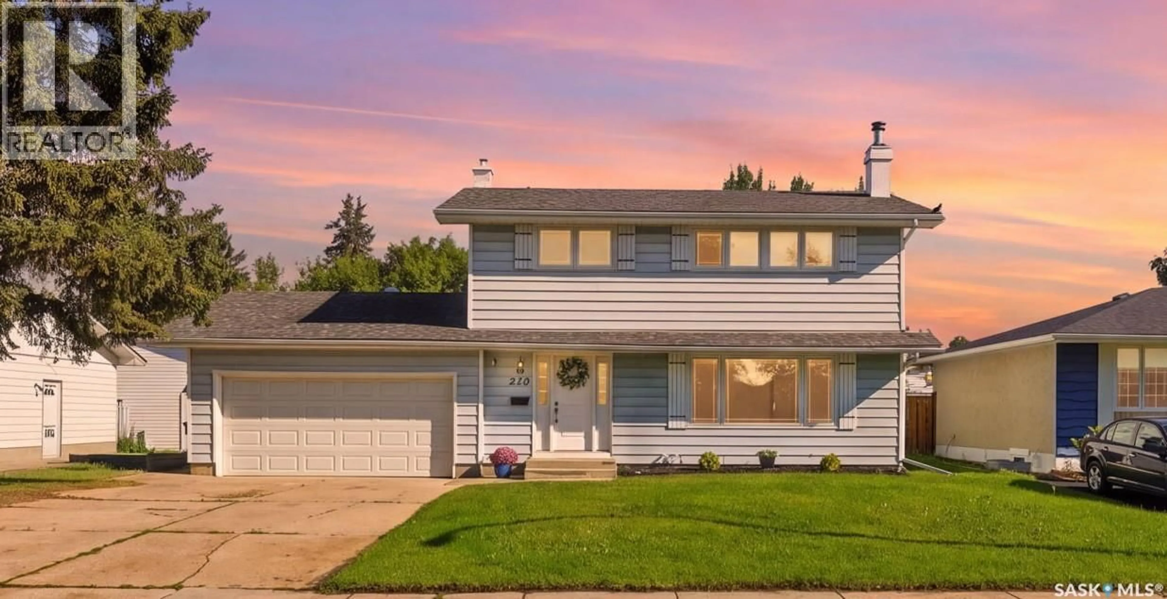 Home with vinyl exterior material, street for 229 ANDERSON CRESCENT, Saskatoon Saskatchewan S7H4A1