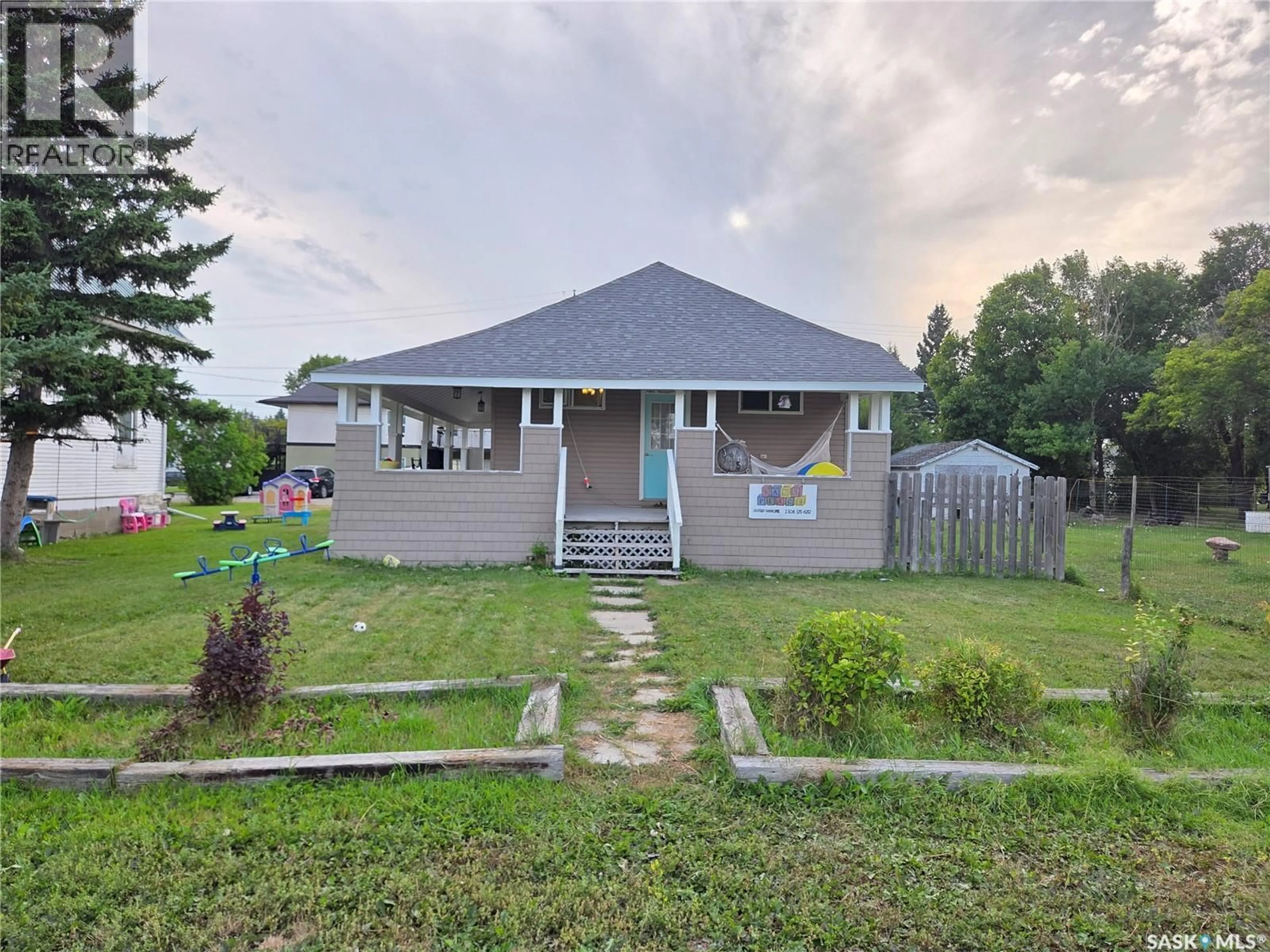 A pic from outside/outdoor area/front of a property/back of a property/a pic from drone, unknown for 315 CARLYLE STREET, Arcola Saskatchewan S0C0G0