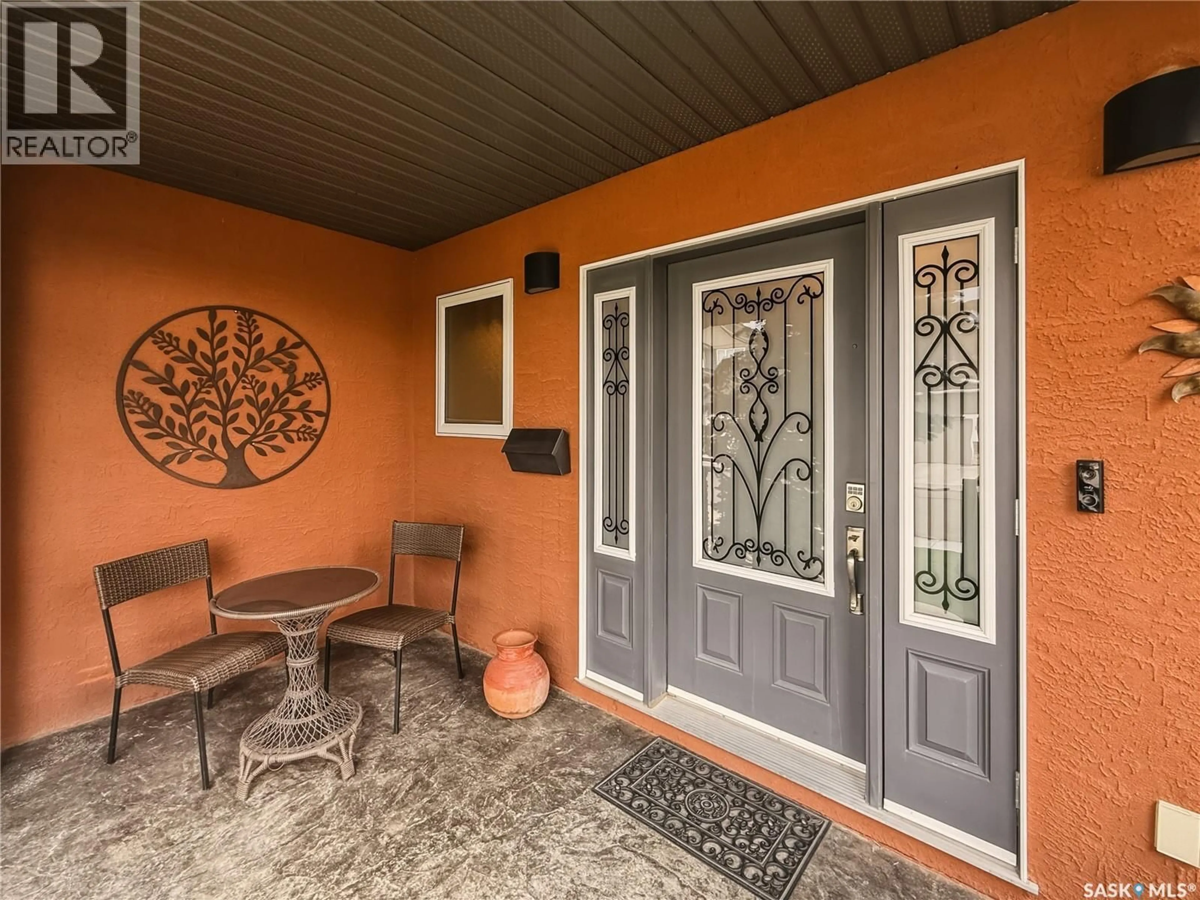 Indoor entryway for 845 PRESTWICK DRIVE, Swift Current Saskatchewan S9H1J2