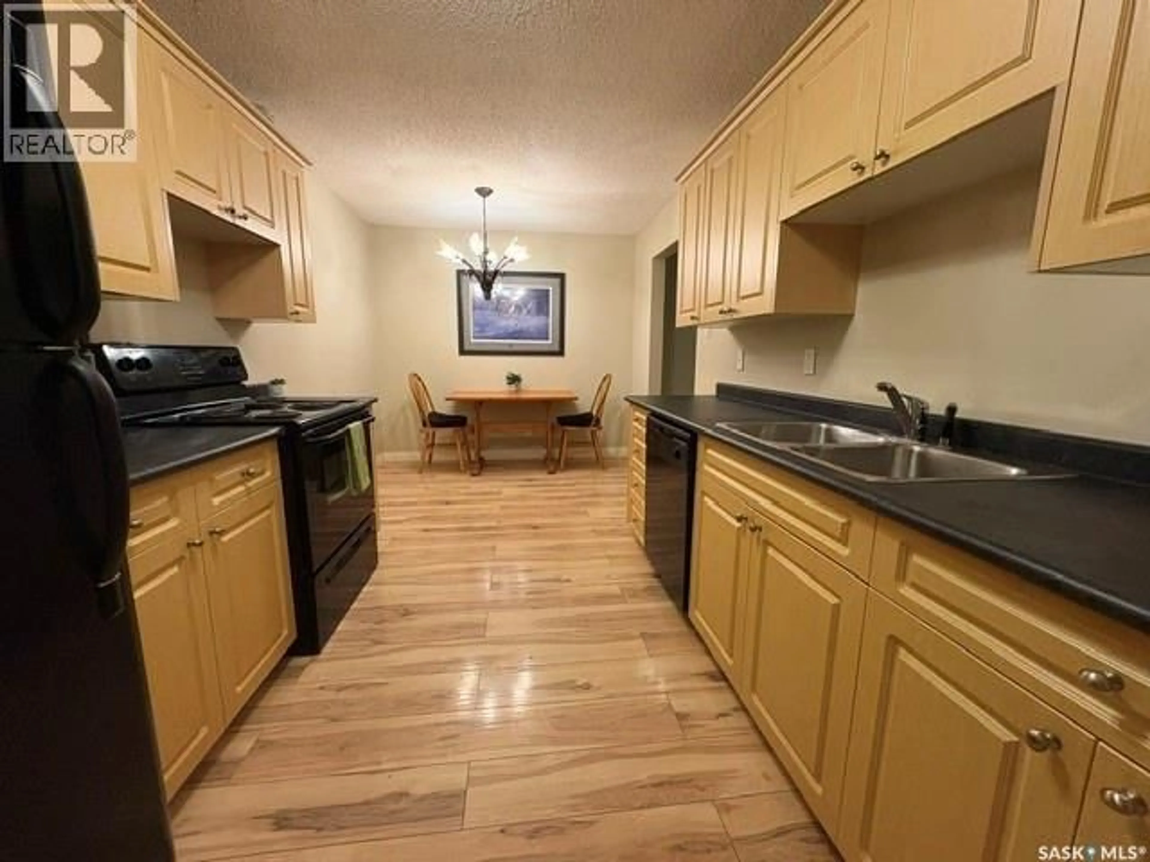 Standard kitchen, unknown for 3809 - 14 LUTHER PLACE, Saskatoon Saskatchewan S7H4B1