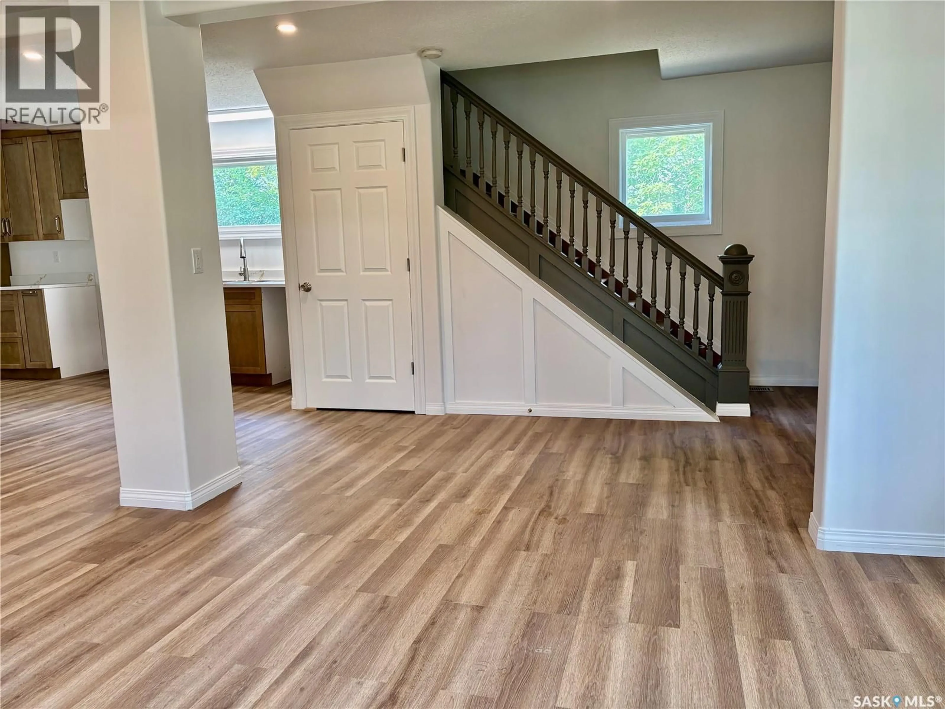 Indoor entryway for 214 THOMSON STREET, Outlook Saskatchewan S0L2N0
