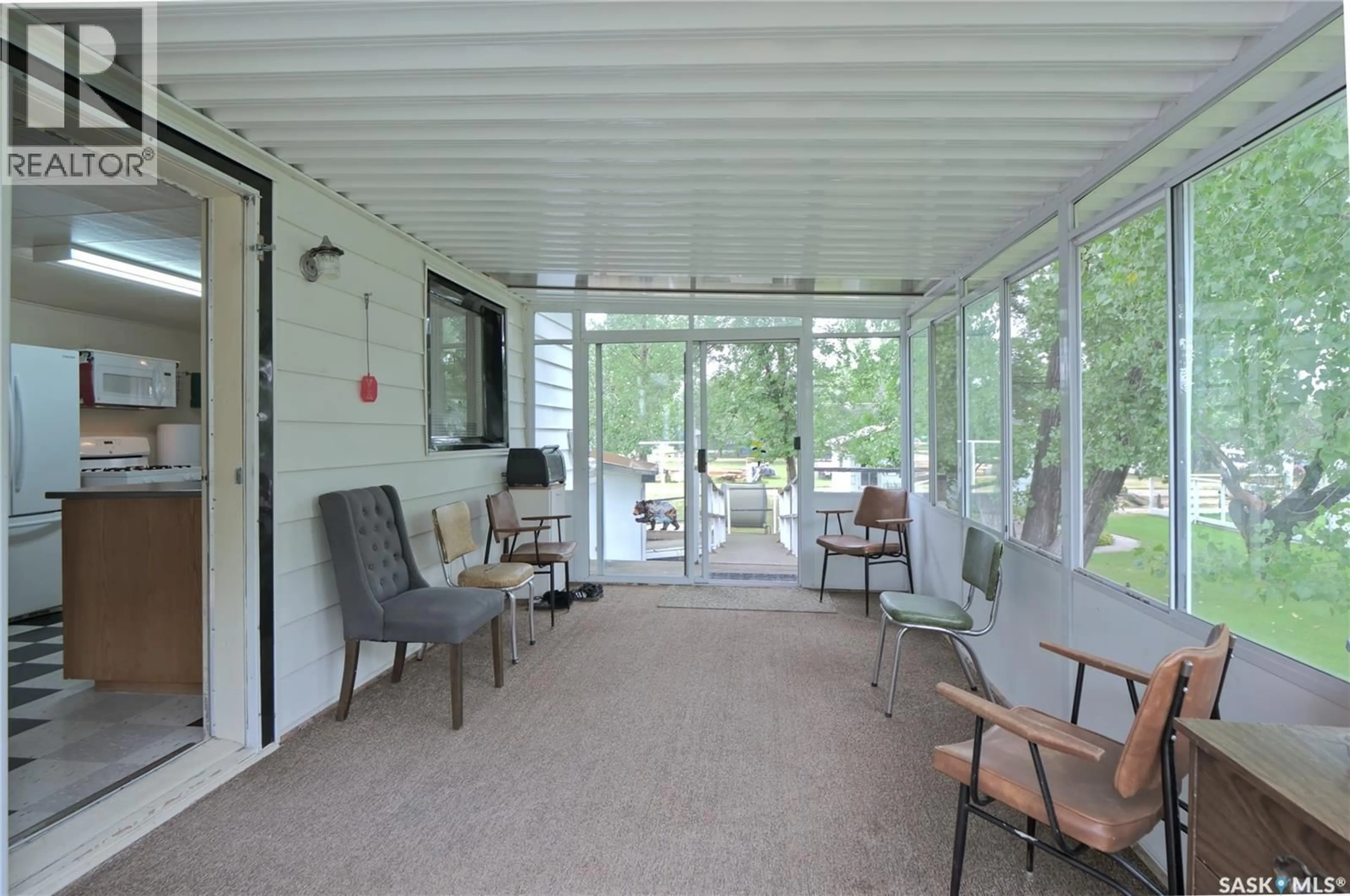 Patio, water/lake/river/ocean view for 192 2ND AVENUE, Central Butte Saskatchewan S0H0T0