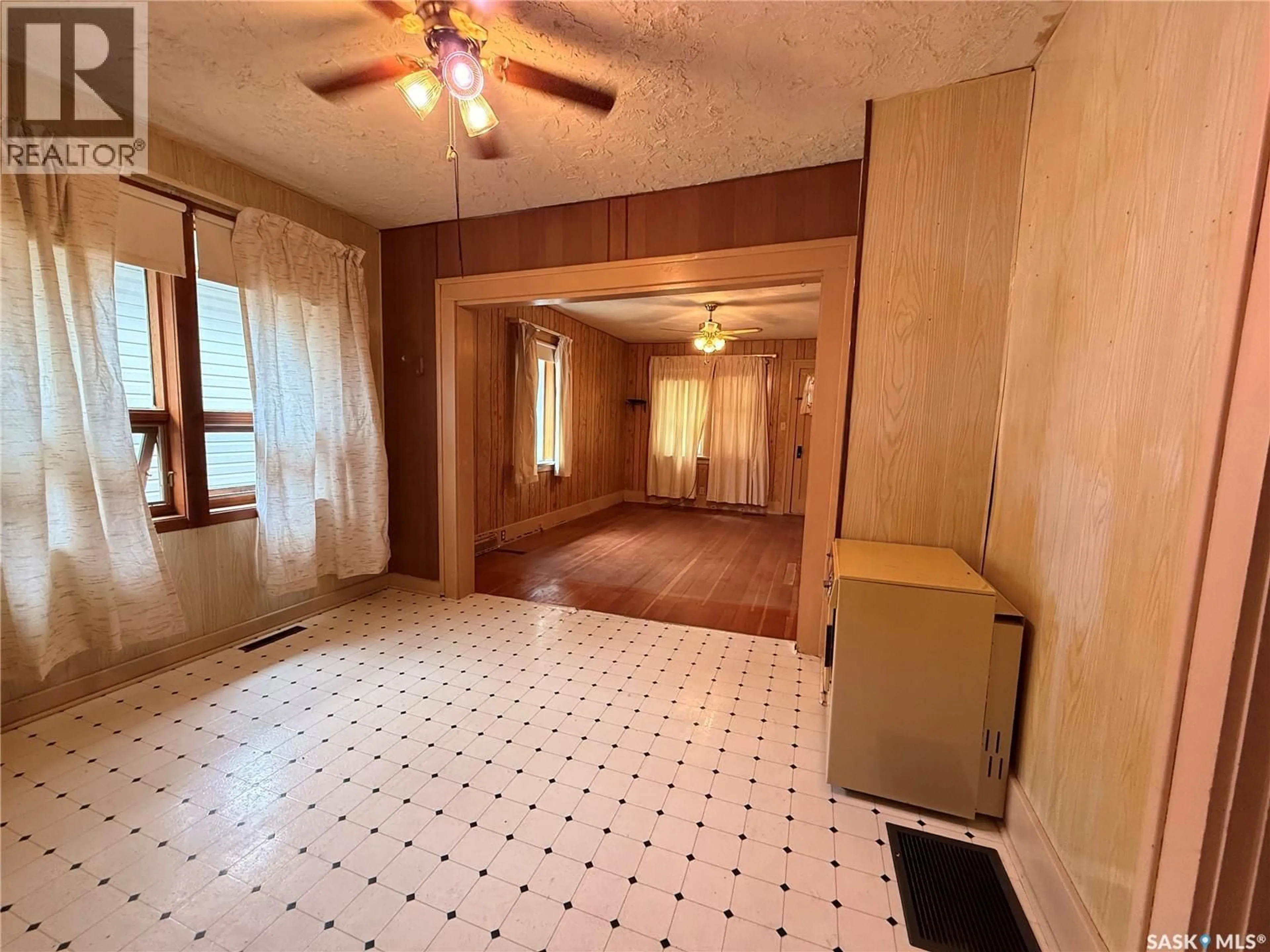 A pic of a room for 538 CENTRE STREET, Shaunavon Saskatchewan S0N2M0
