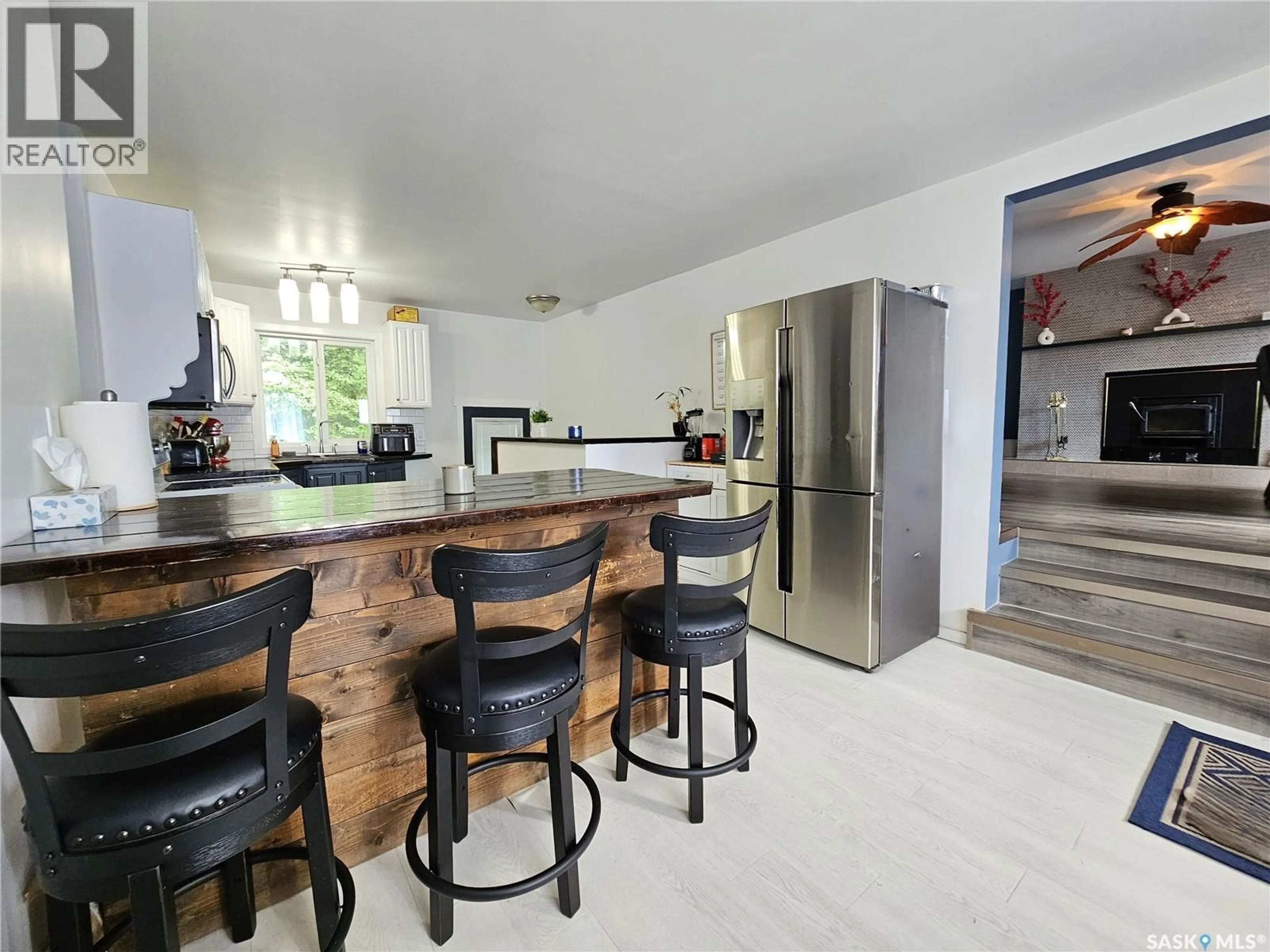 Open concept kitchen, unknown for 1106 112TH STREET, North Battleford Saskatchewan S9A2L5