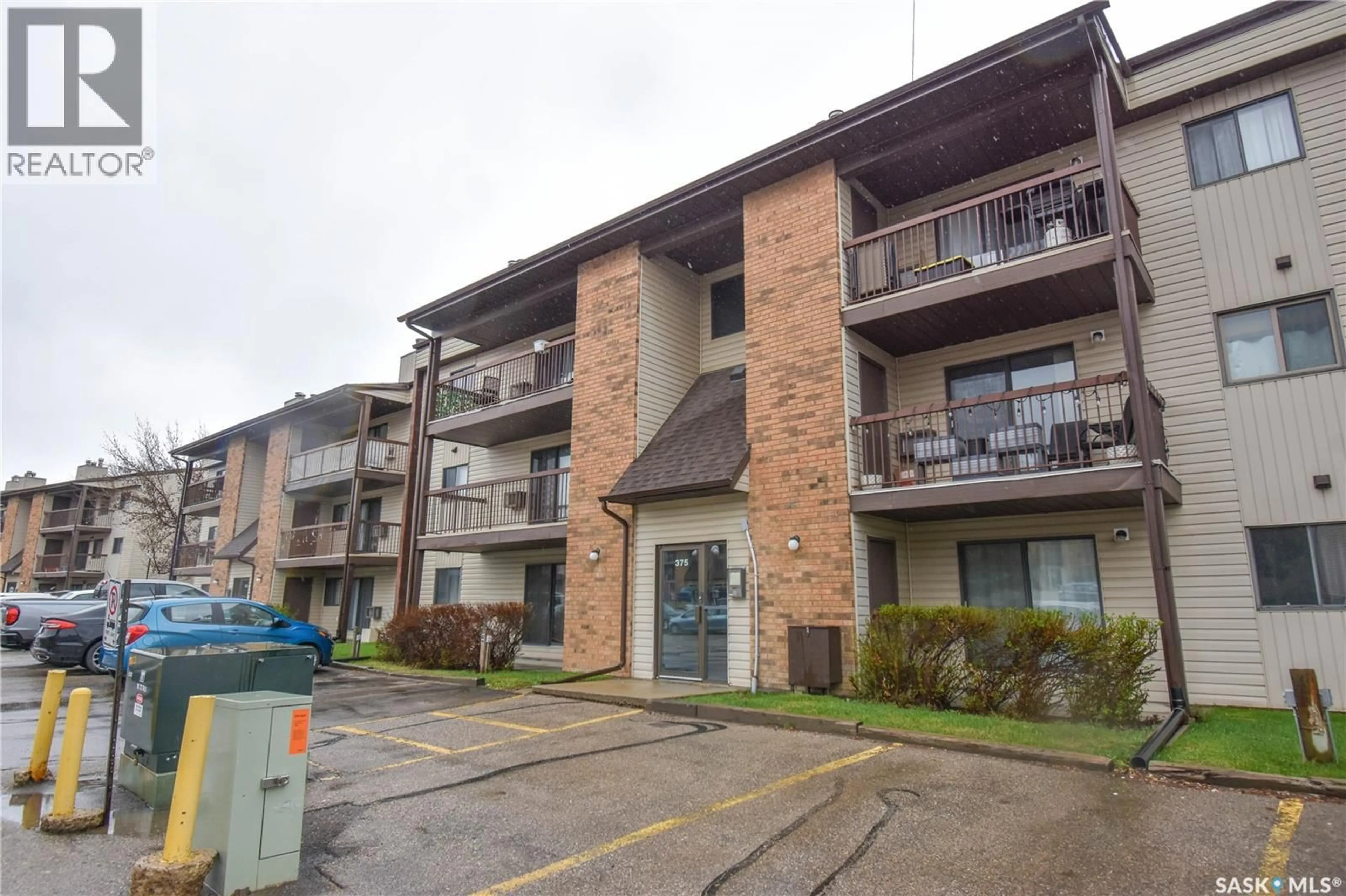Patio, unknown for 101 375 KINGSMERE BOULEVARD, Saskatoon Saskatchewan S7J4J6