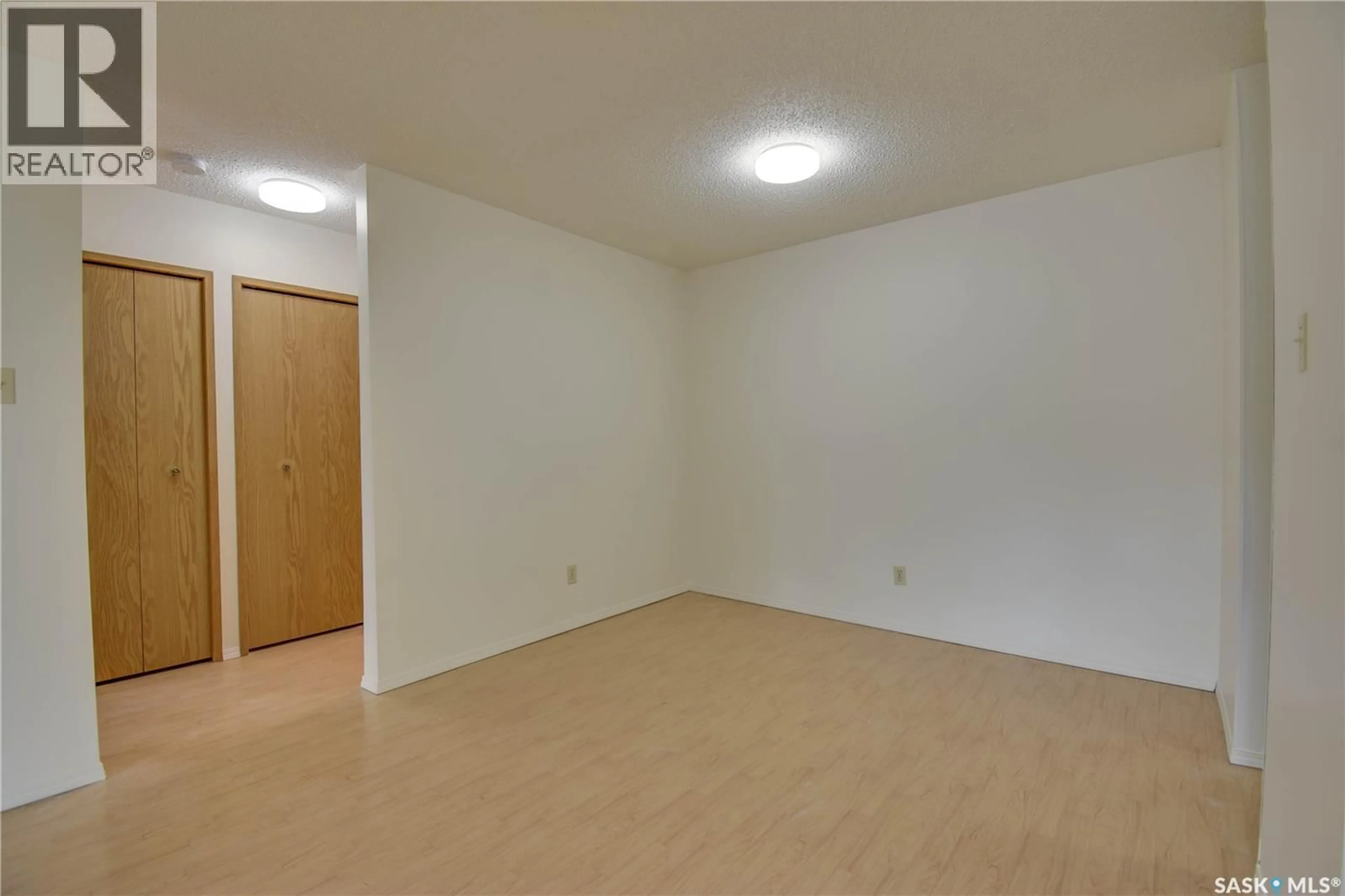 A pic of a room for 101 375 KINGSMERE BOULEVARD, Saskatoon Saskatchewan S7J4J6