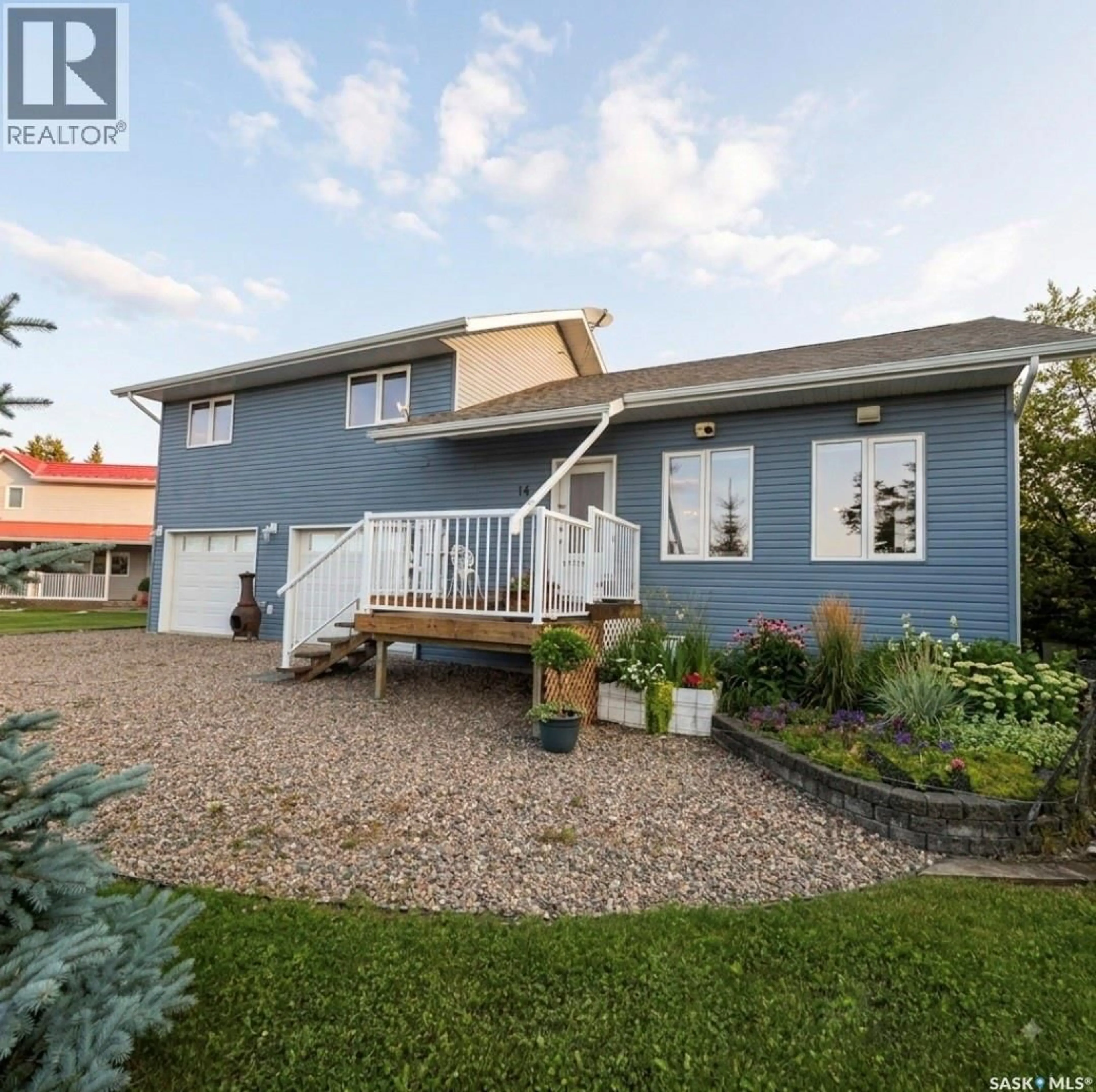 Home with vinyl exterior material, water/lake/river/ocean view for 14 PINE CRESCENT, Candle Lake Saskatchewan S0J3E0