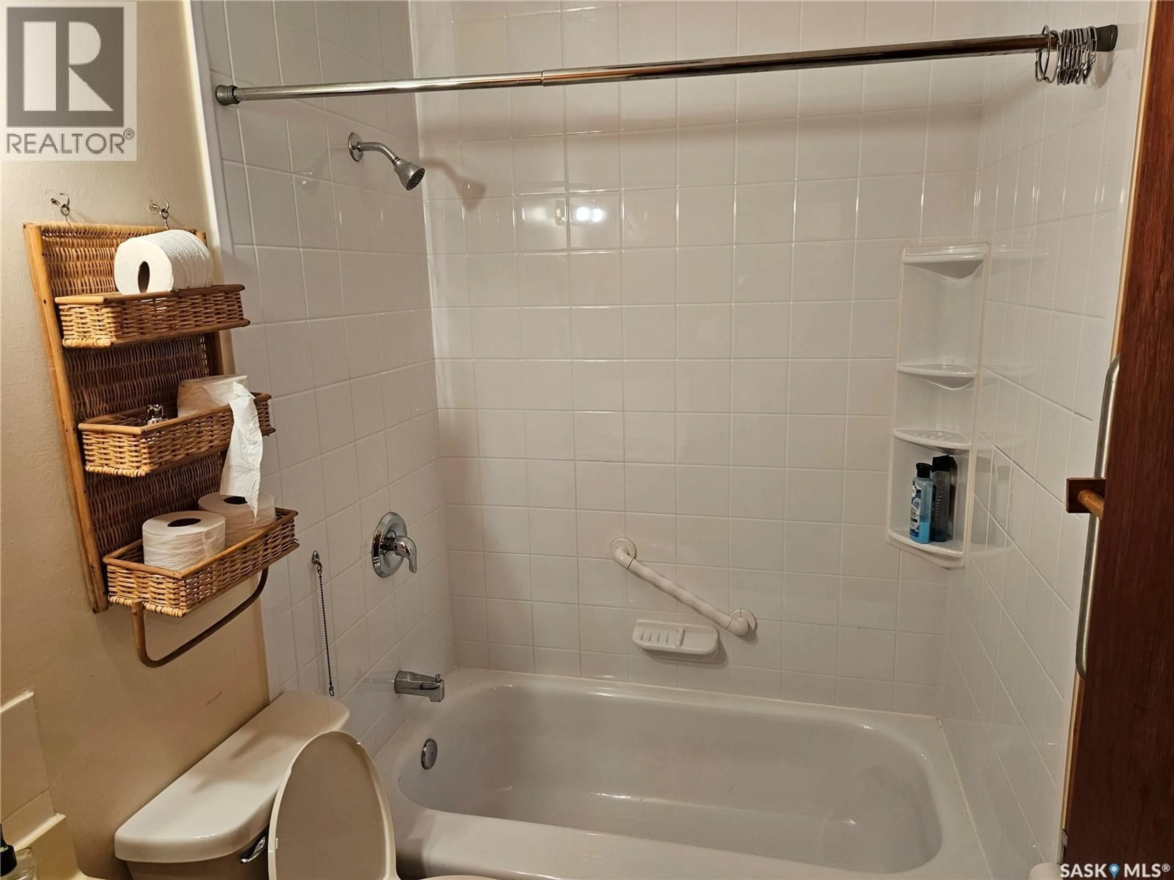 Standard bathroom, ceramic/tile floor for 1311 ROTHWELL STREET, Regina Saskatchewan S4N2B2