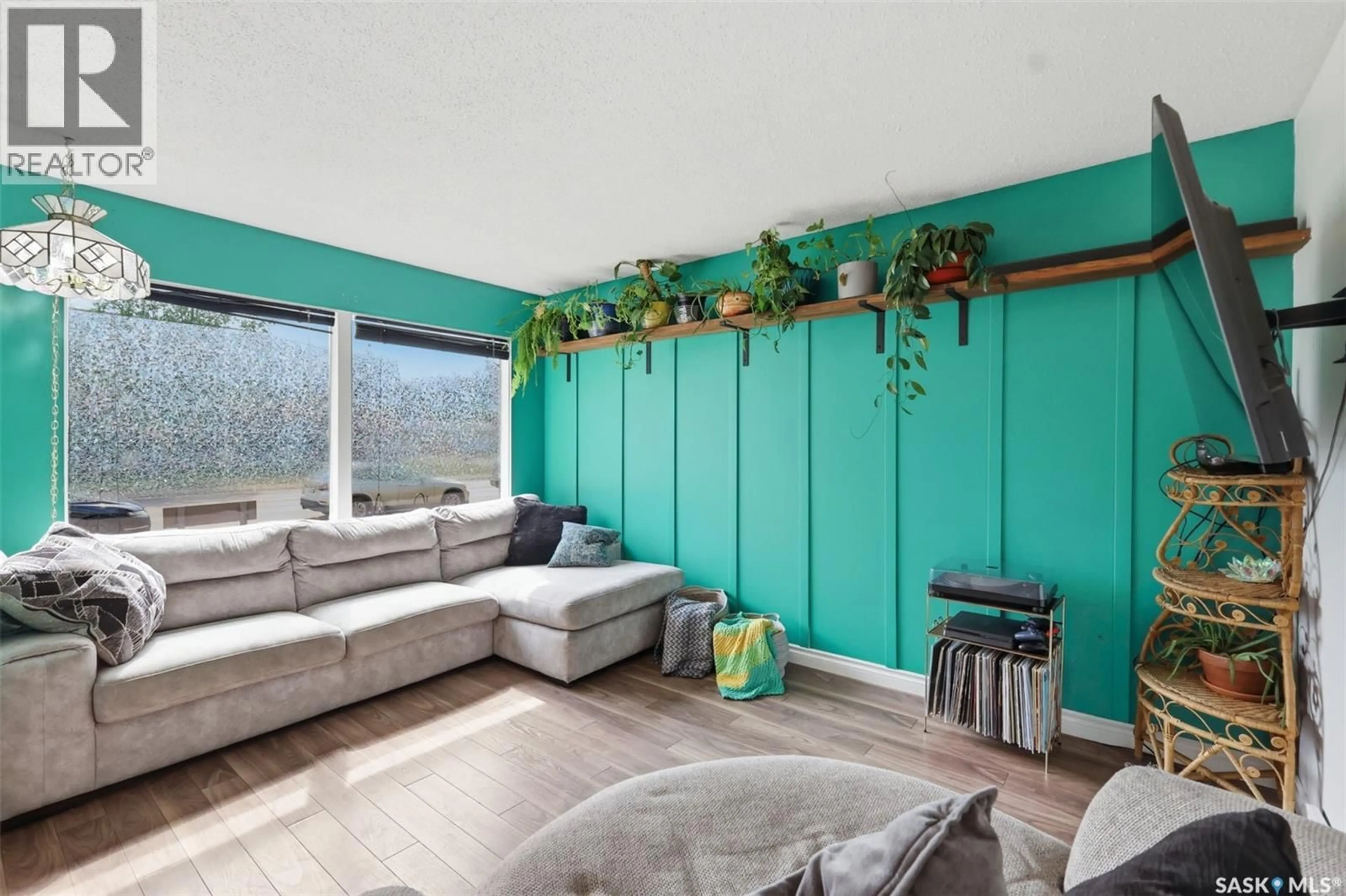 Living room with furniture, unknown for 58 120 ACADIA DRIVE, Saskatoon Saskatchewan S7H3V2