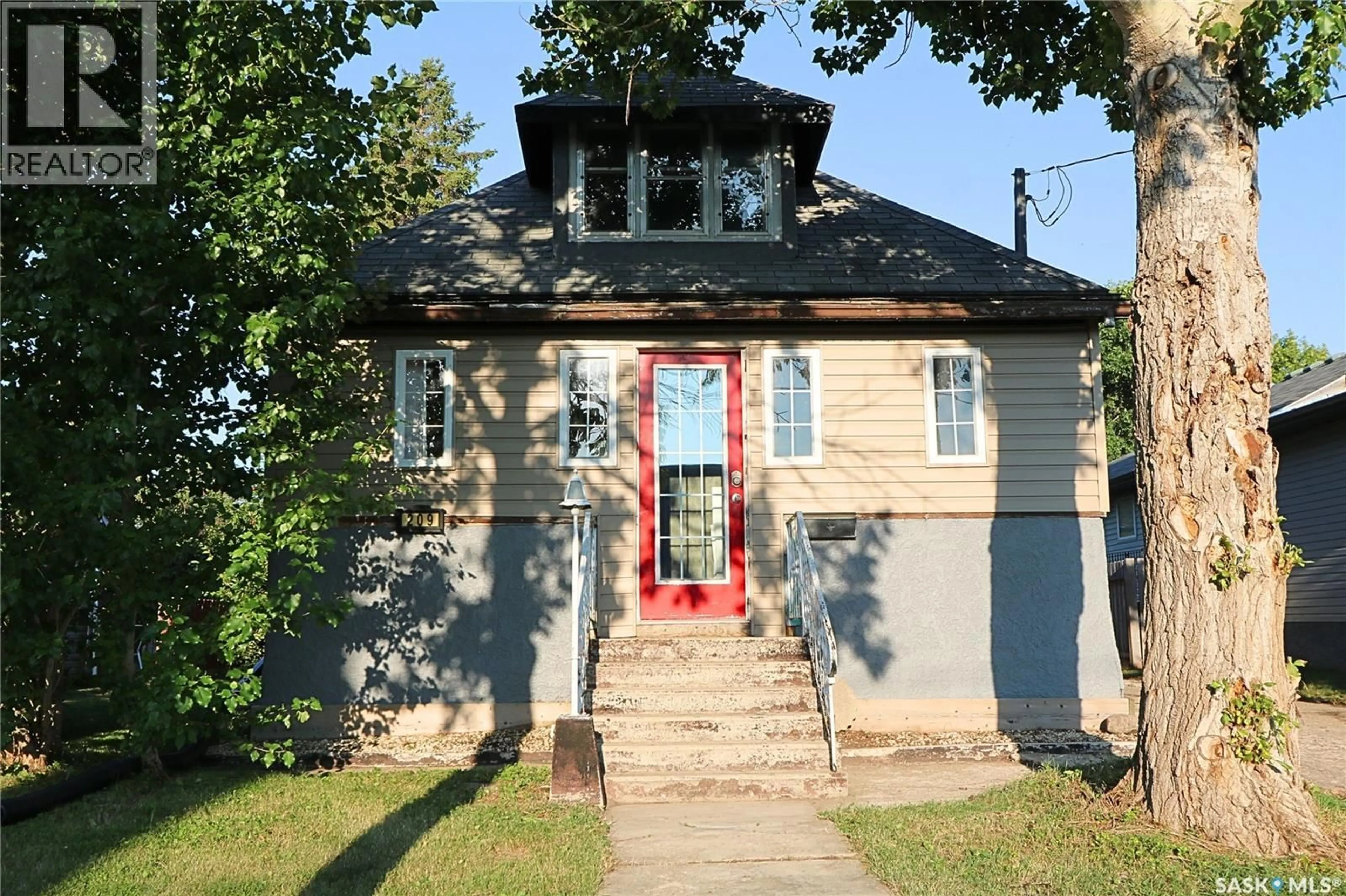 Unknown for 209 MYRTLE AVENUE, Yorkton Saskatchewan S3N1R3