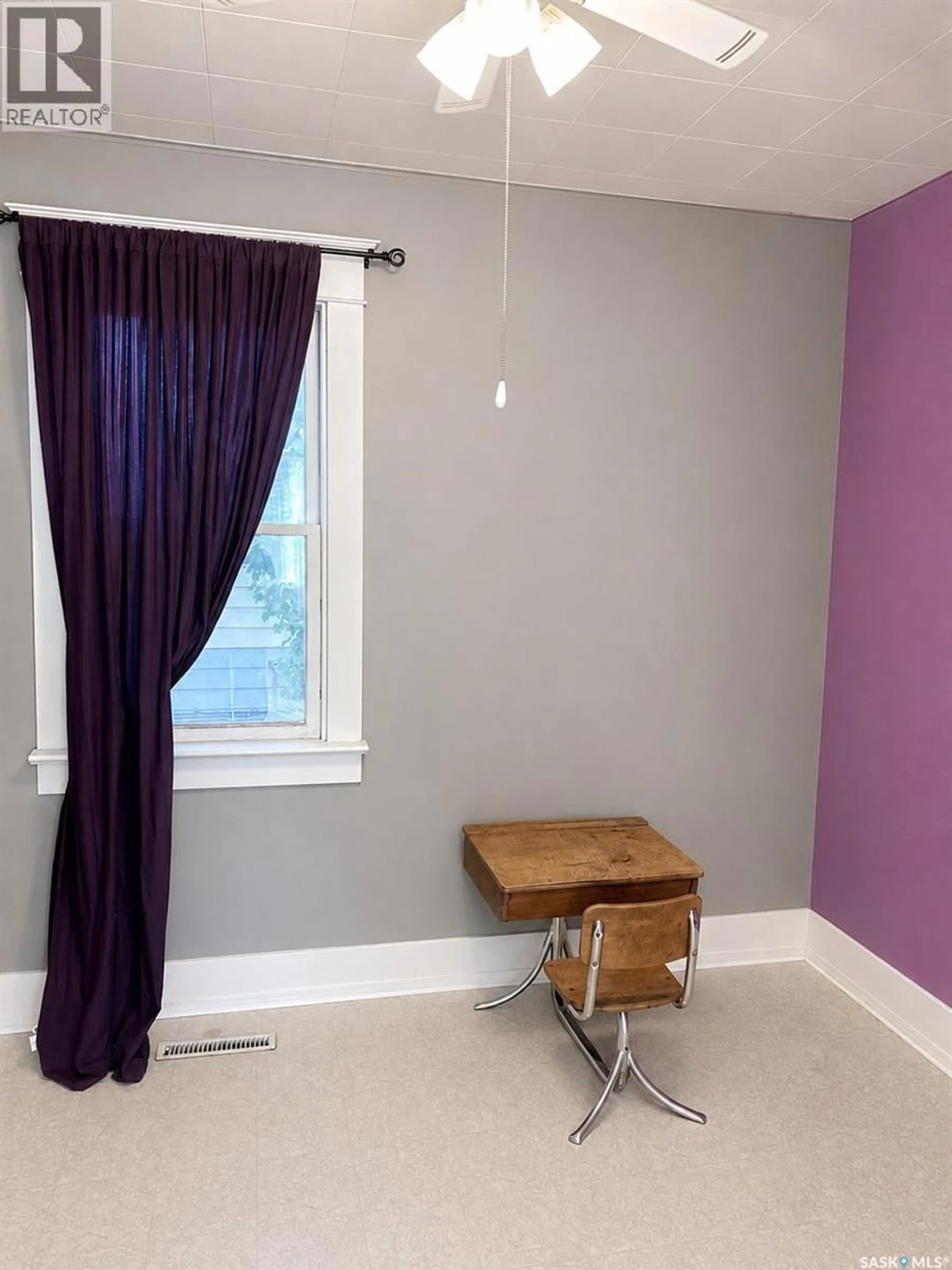A pic of a room for 214 1ST AVENUE E, Blaine Lake Saskatchewan S0J0J0