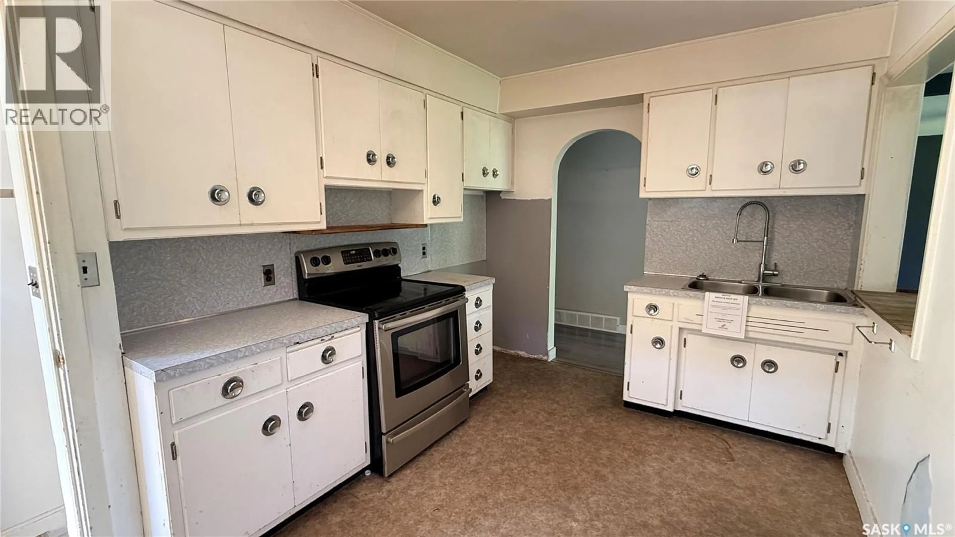 Standard kitchen, unknown for 1710 THIRD STREET, Estevan Saskatchewan S4A0S8