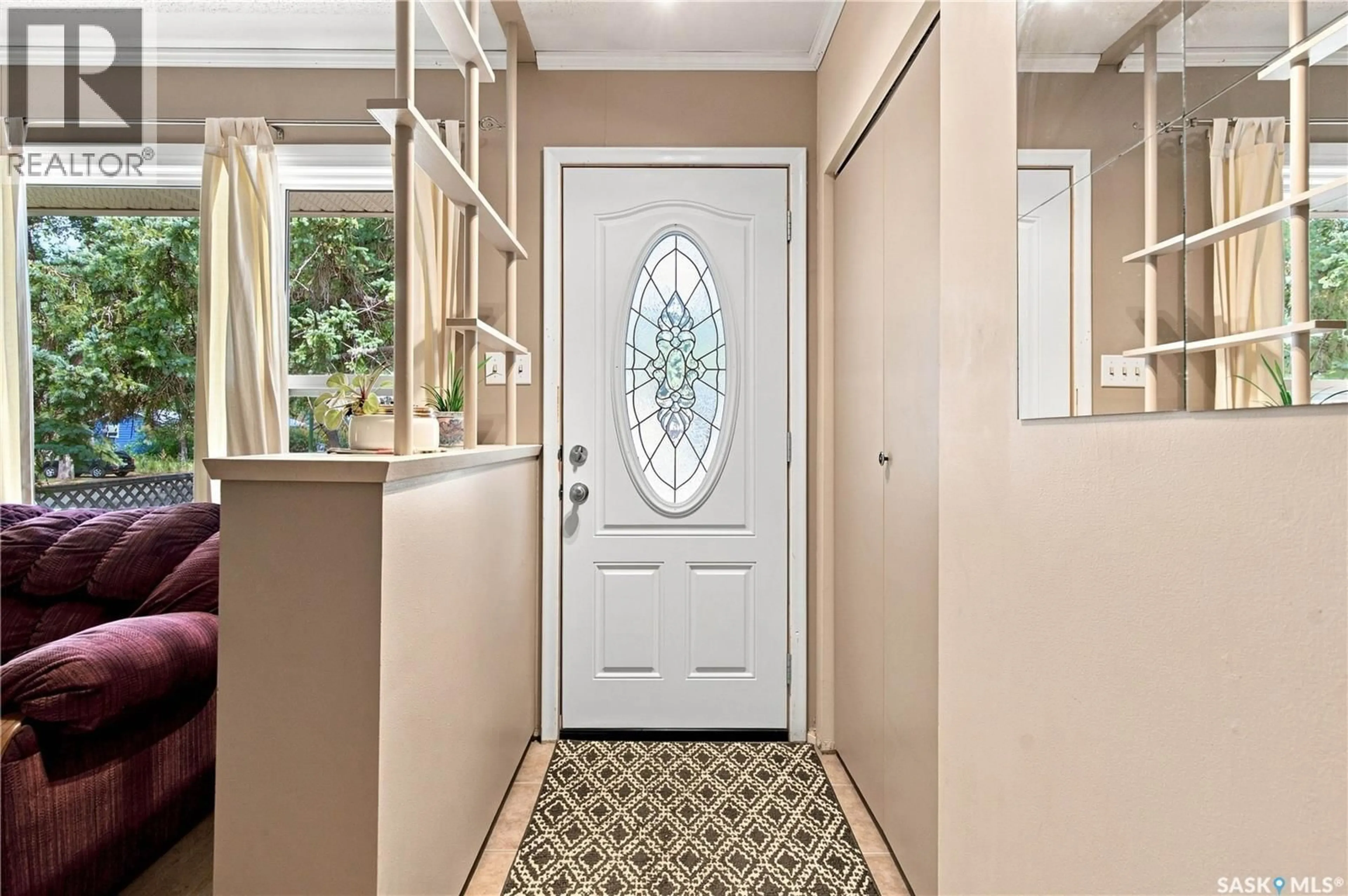 Indoor entryway for 448 ROBINSON STREET, Regina Saskatchewan S4R3R4