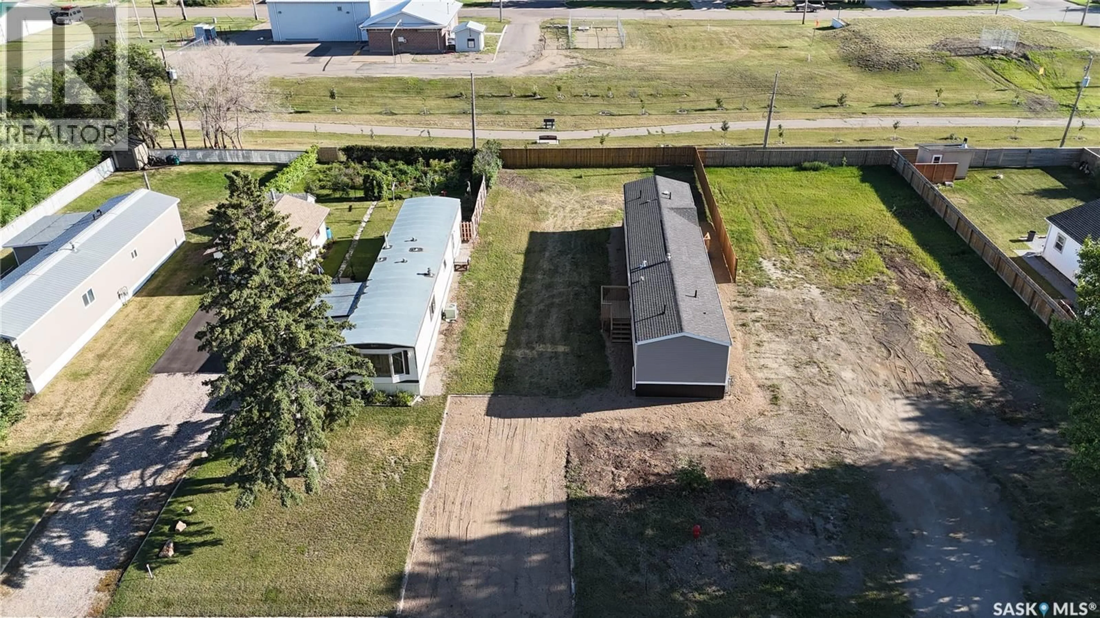 A pic from outside/outdoor area/front of a property/back of a property/a pic from drone, building for 431 PARK AVENUE, Outlook Saskatchewan S0L2N0
