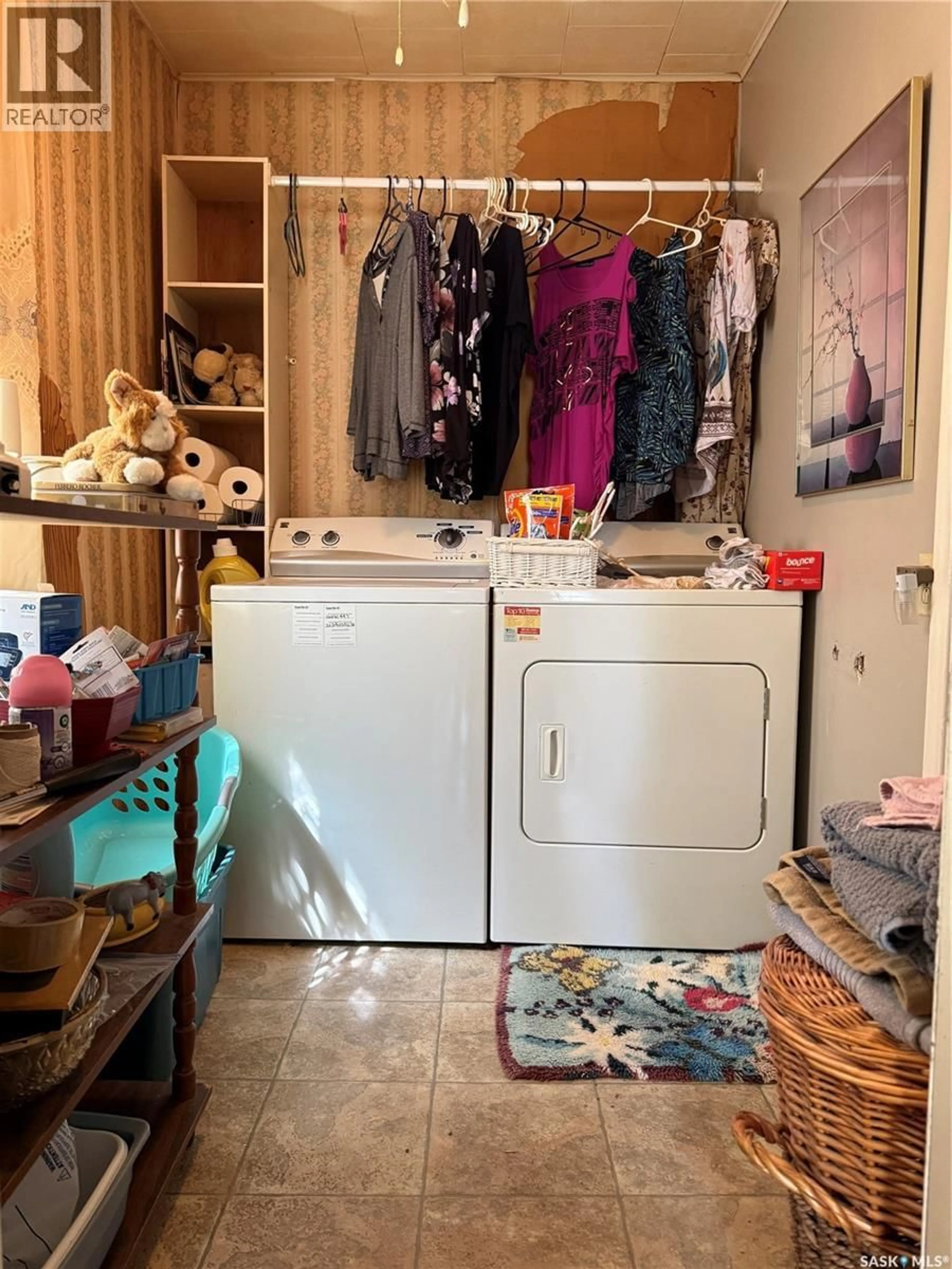 Laundry room for 210 PIERSON STREET, Neudorf Saskatchewan S0A2T0