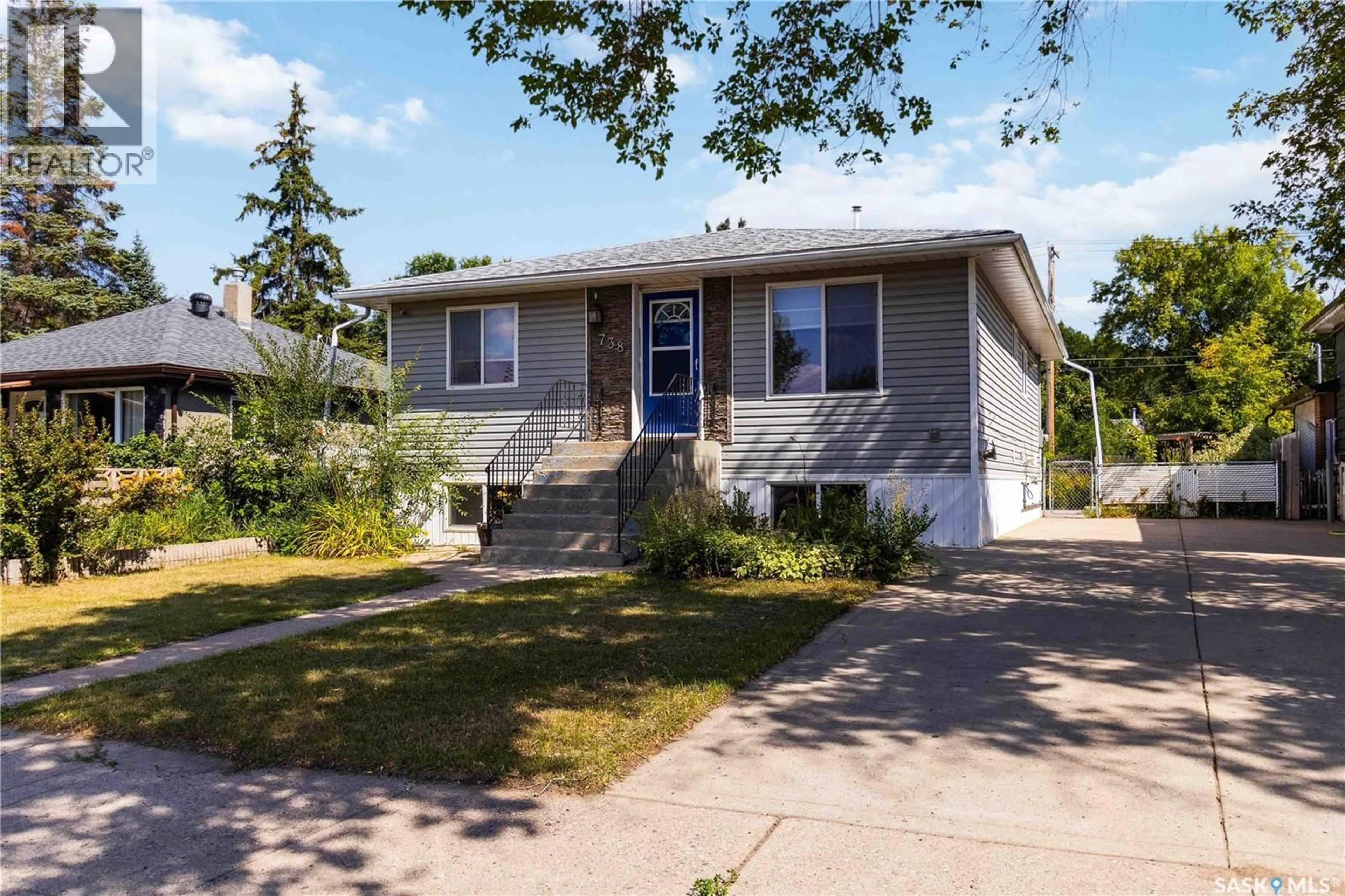 Home with vinyl exterior material, street for 738 WELDON AVENUE, Saskatoon Saskatchewan S7M2V2