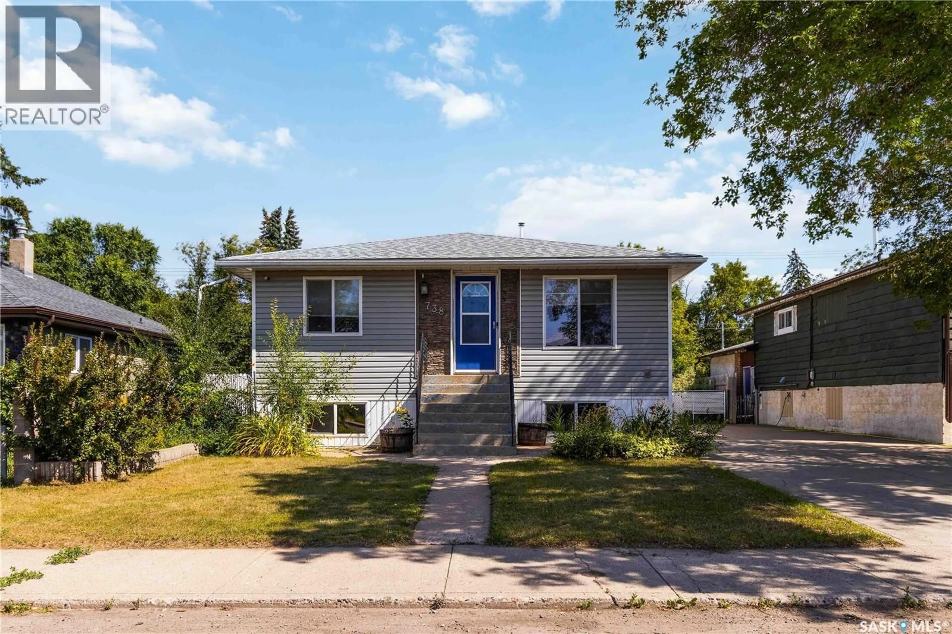 Home with vinyl exterior material, street for 738 WELDON AVENUE, Saskatoon Saskatchewan S7M2V2