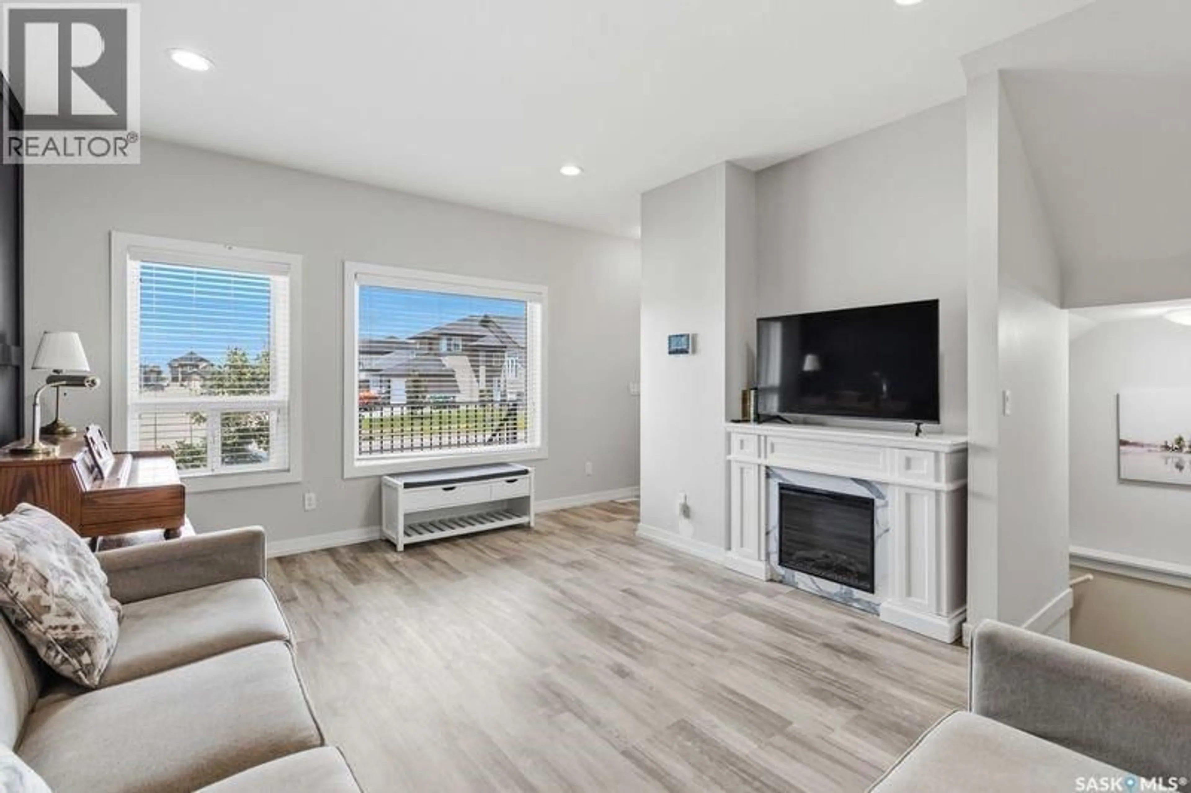 Living room with furniture, unknown for 635 EVERGREEN BOULEVARD, Saskatoon Saskatchewan S7W0Y7