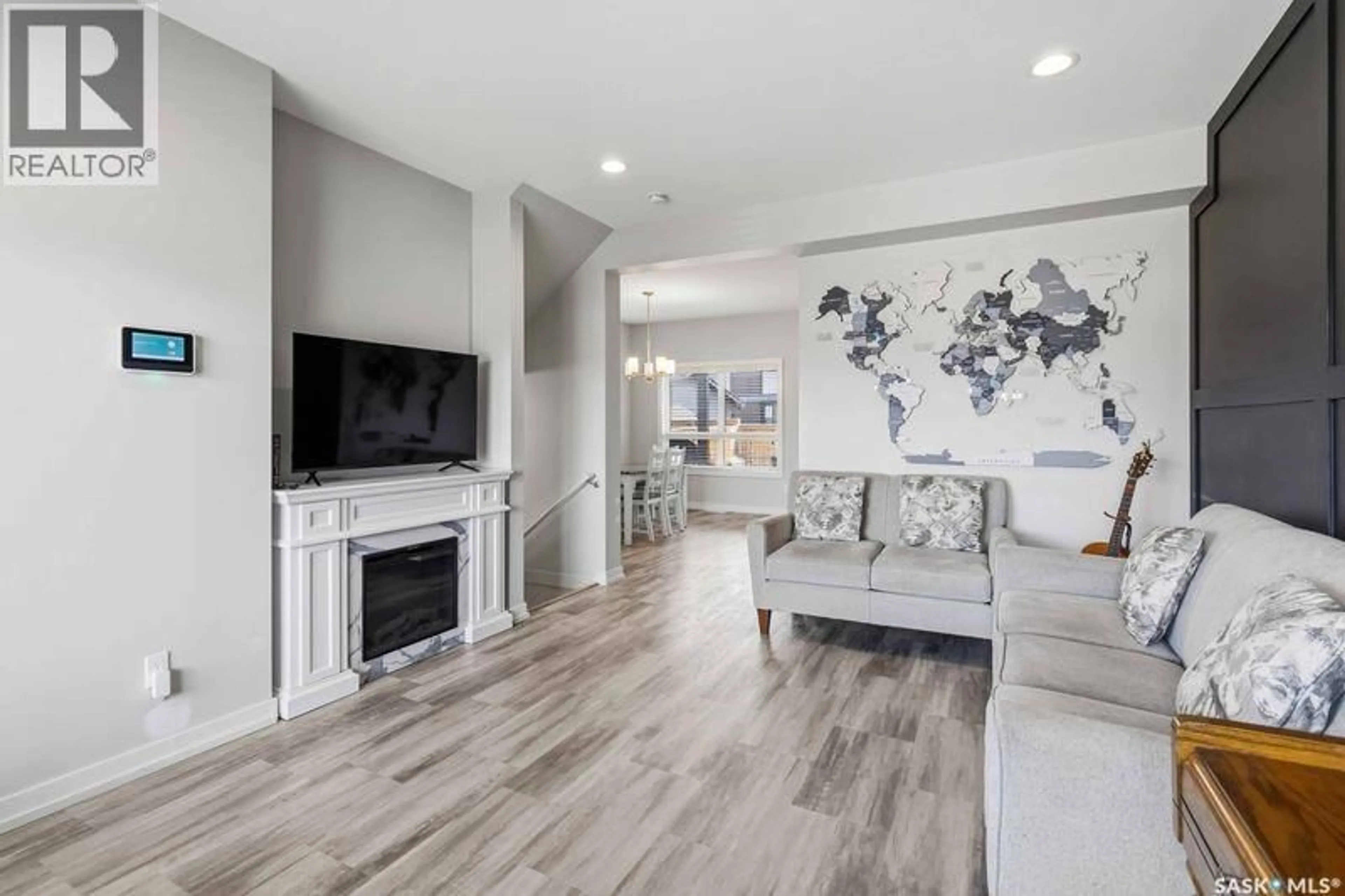 Living room with furniture, unknown for 635 EVERGREEN BOULEVARD, Saskatoon Saskatchewan S7W0Y7