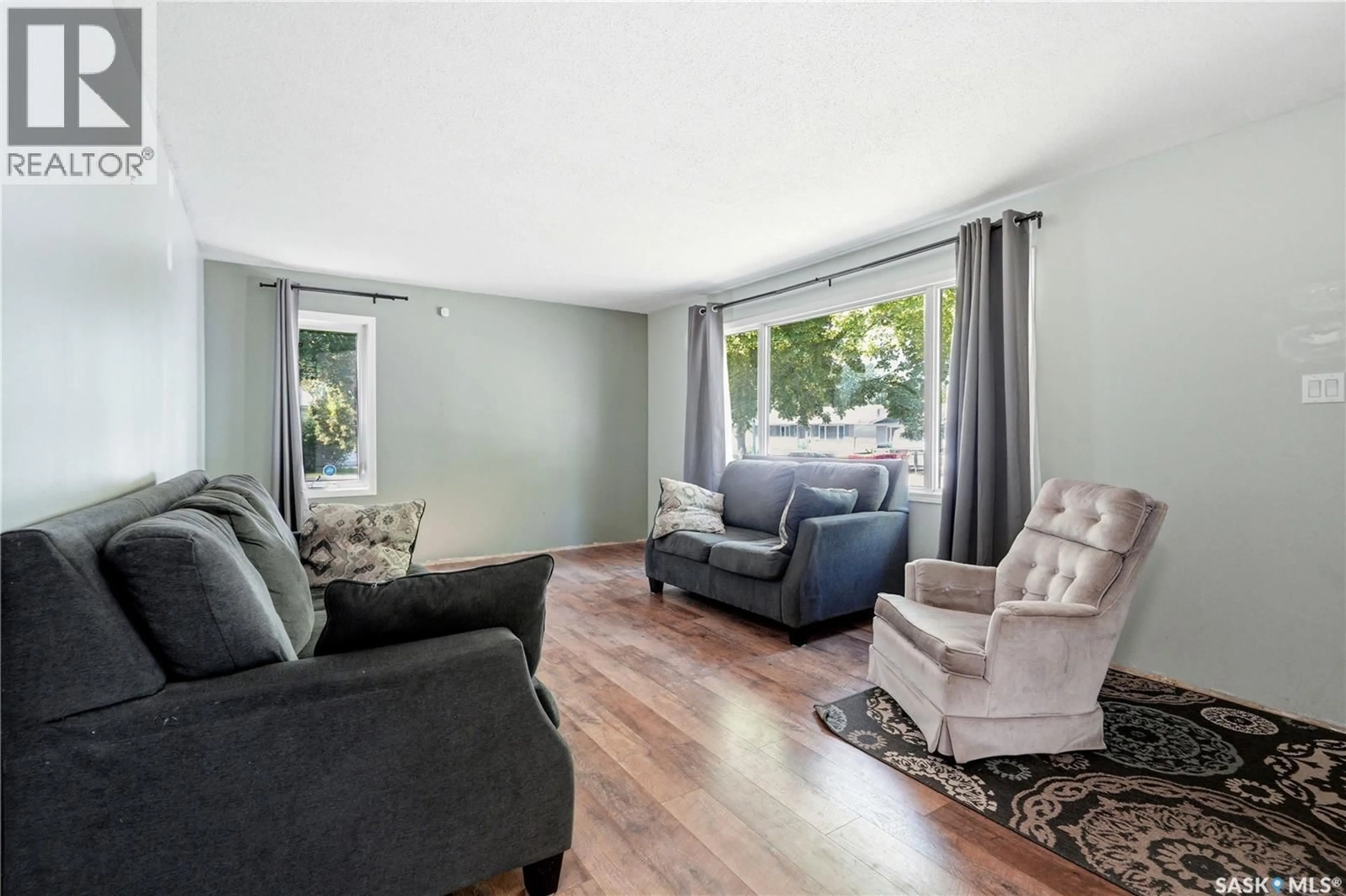 Living room with furniture, unknown for 3234 MAXWELL STREET, Saskatoon Saskatchewan S7L4K8