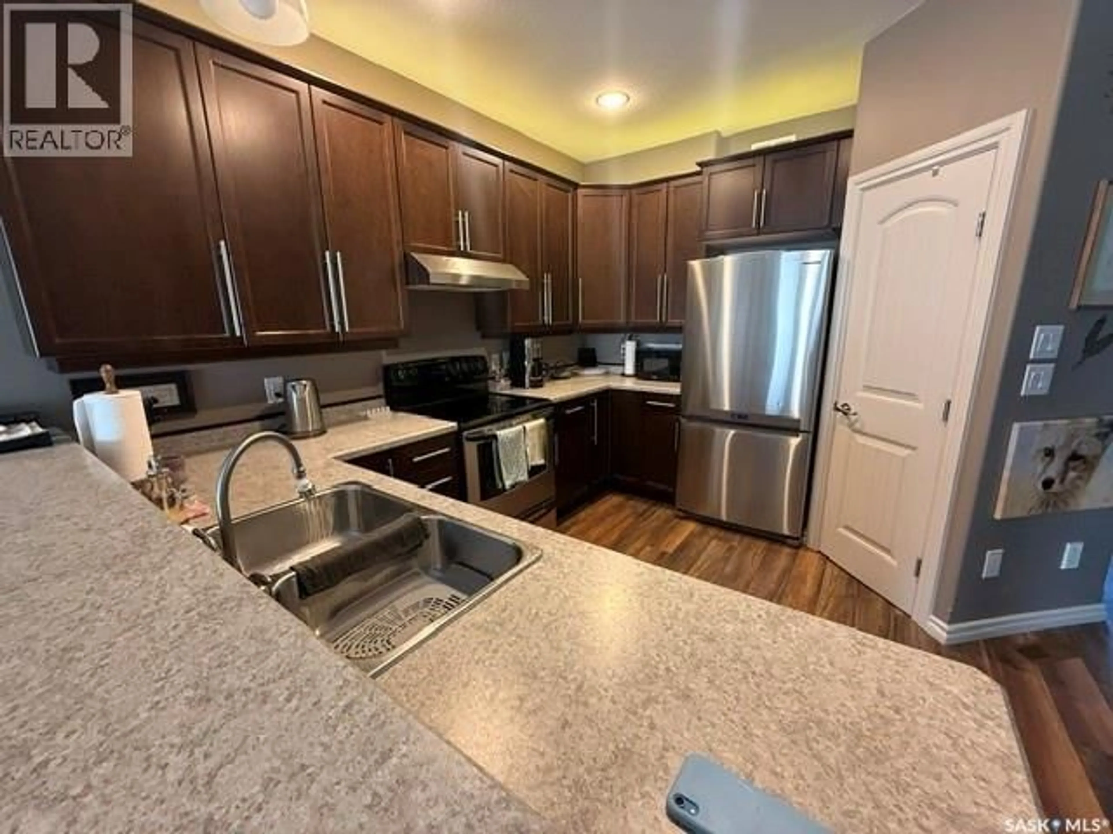 Unknown for 2 - 550 SOUTHWOOD DRIVE, Prince Albert Saskatchewan S6V1G4