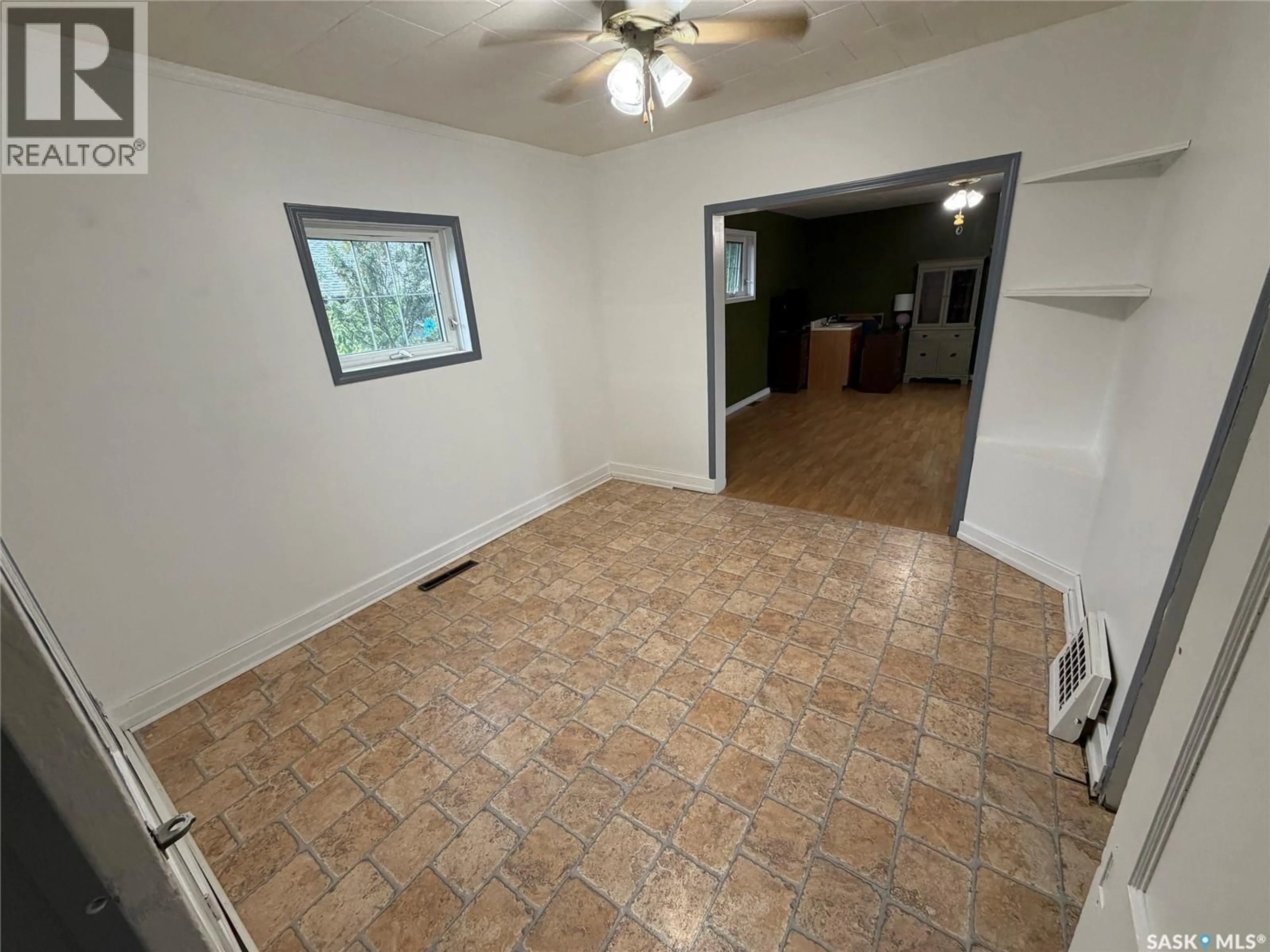 A pic of a room for 320 PRINCE STREET, Hudson Bay Saskatchewan S0E0Y0