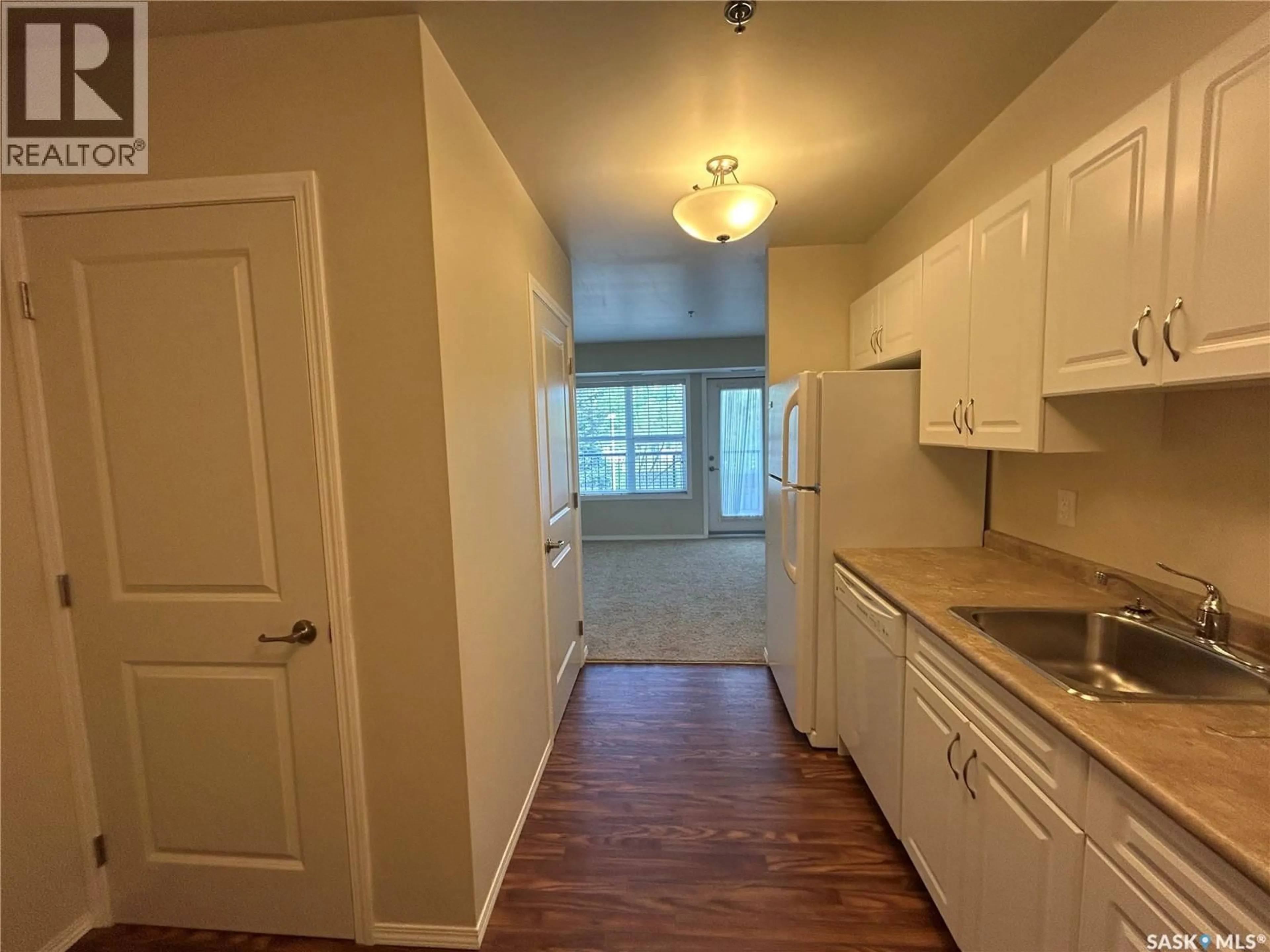 Standard kitchen, wood/laminate floor for 323 601 110TH AVENUE, Tisdale Saskatchewan S0E1T0