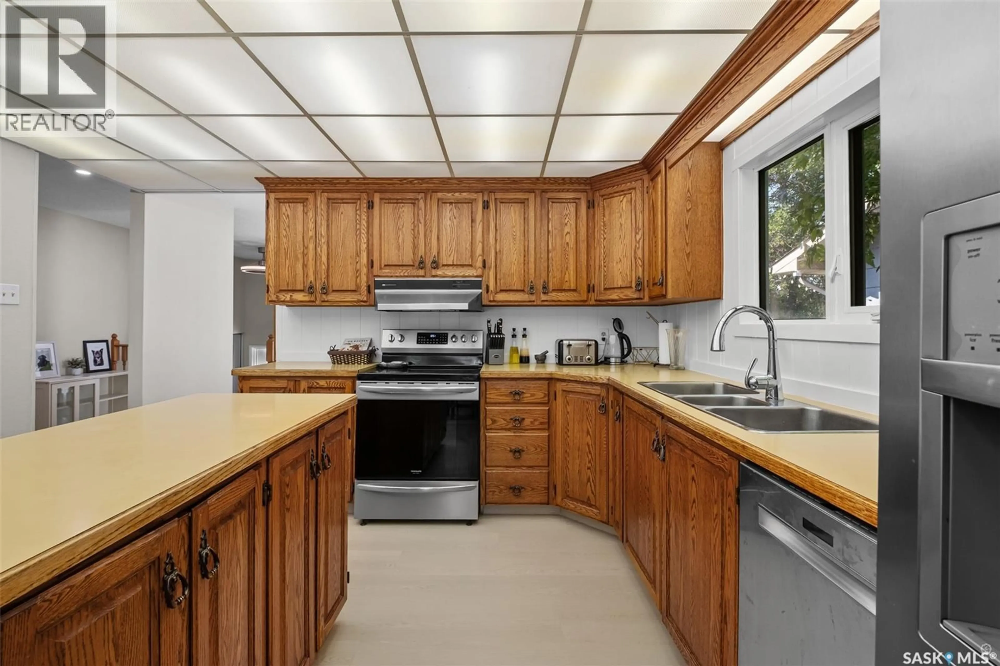 Standard kitchen, unknown for 494 PEARSON COURT, Prince Albert Saskatchewan S6V6C6