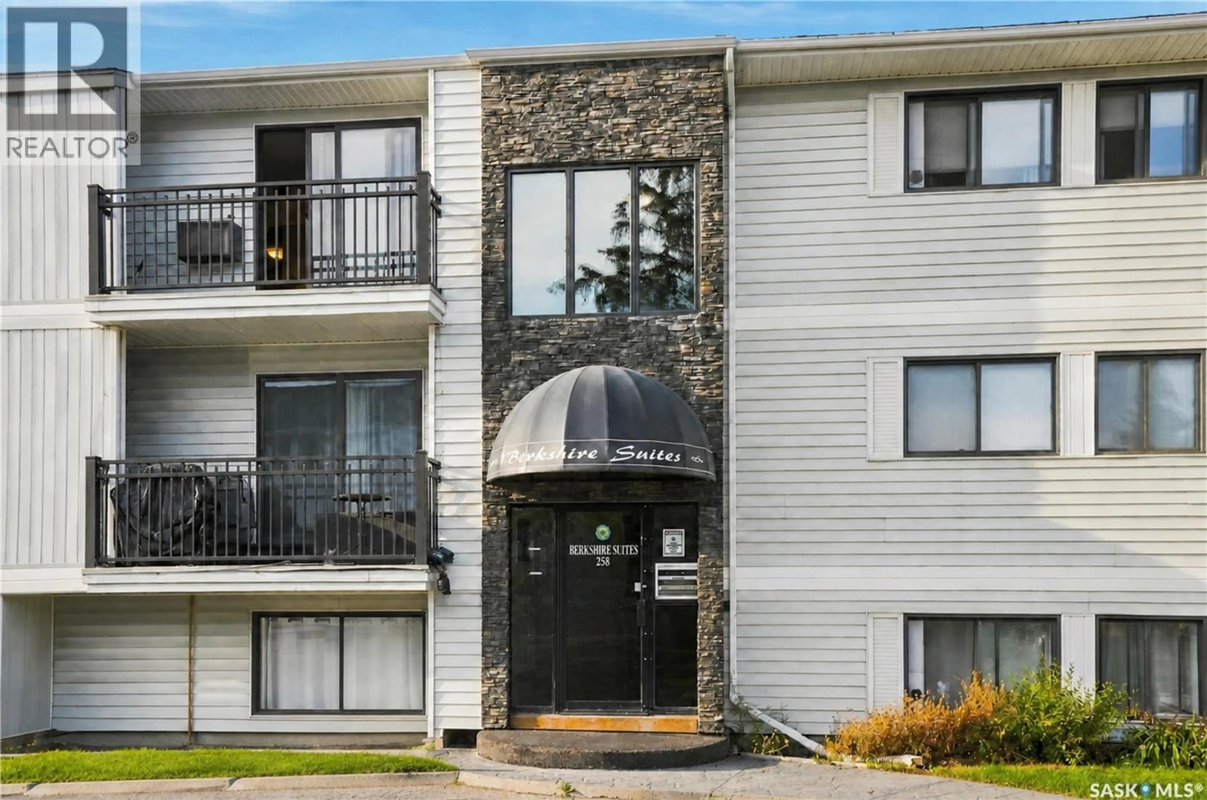 Patio, unknown for 303 258 PINEHOUSE PLACE, Saskatoon Saskatchewan S7K4X1