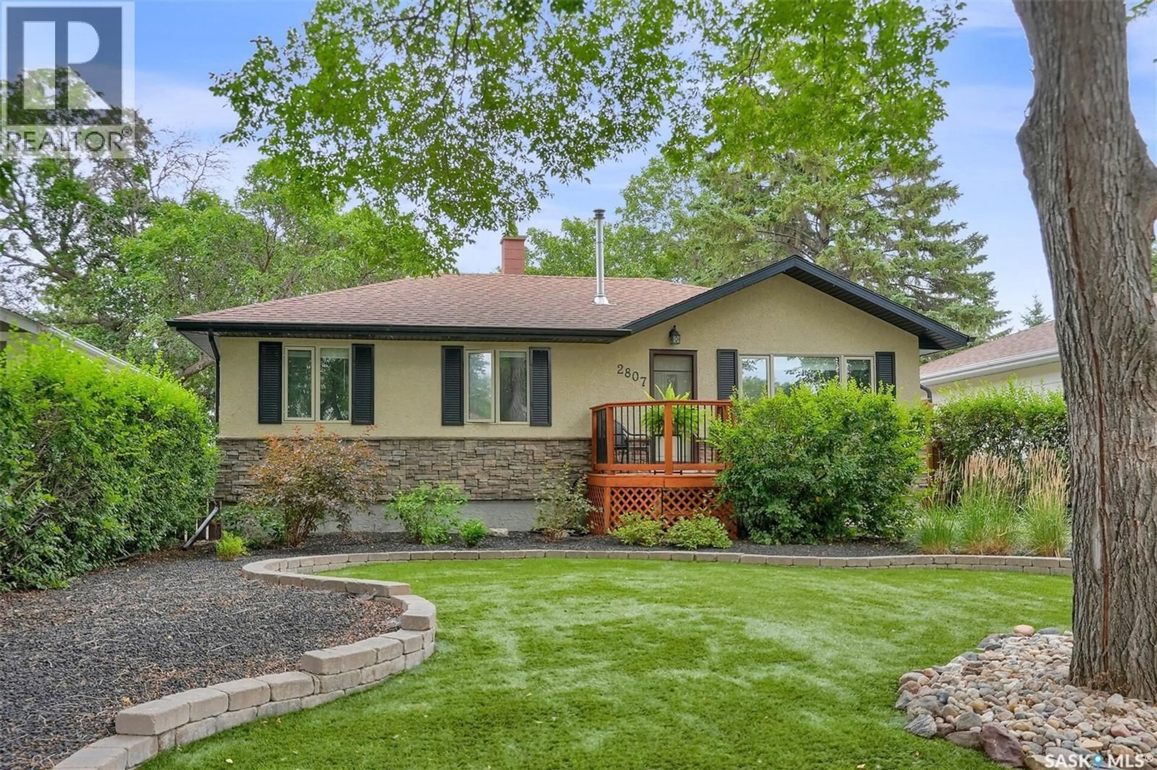 Home with vinyl exterior material, street for 2807 FLEURY STREET, Regina Saskatchewan S4N2M6